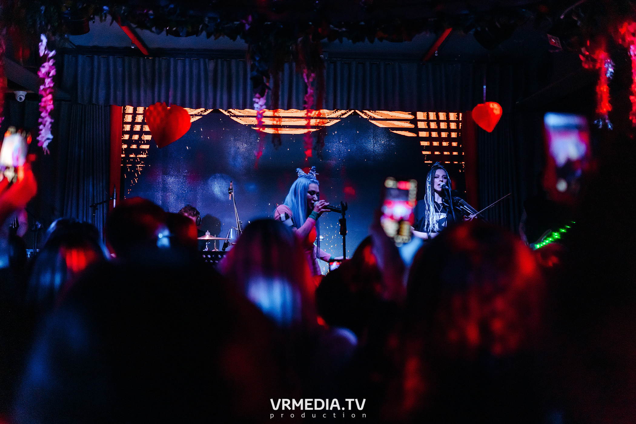 ЛИNДА в гриль-баре «Жара»