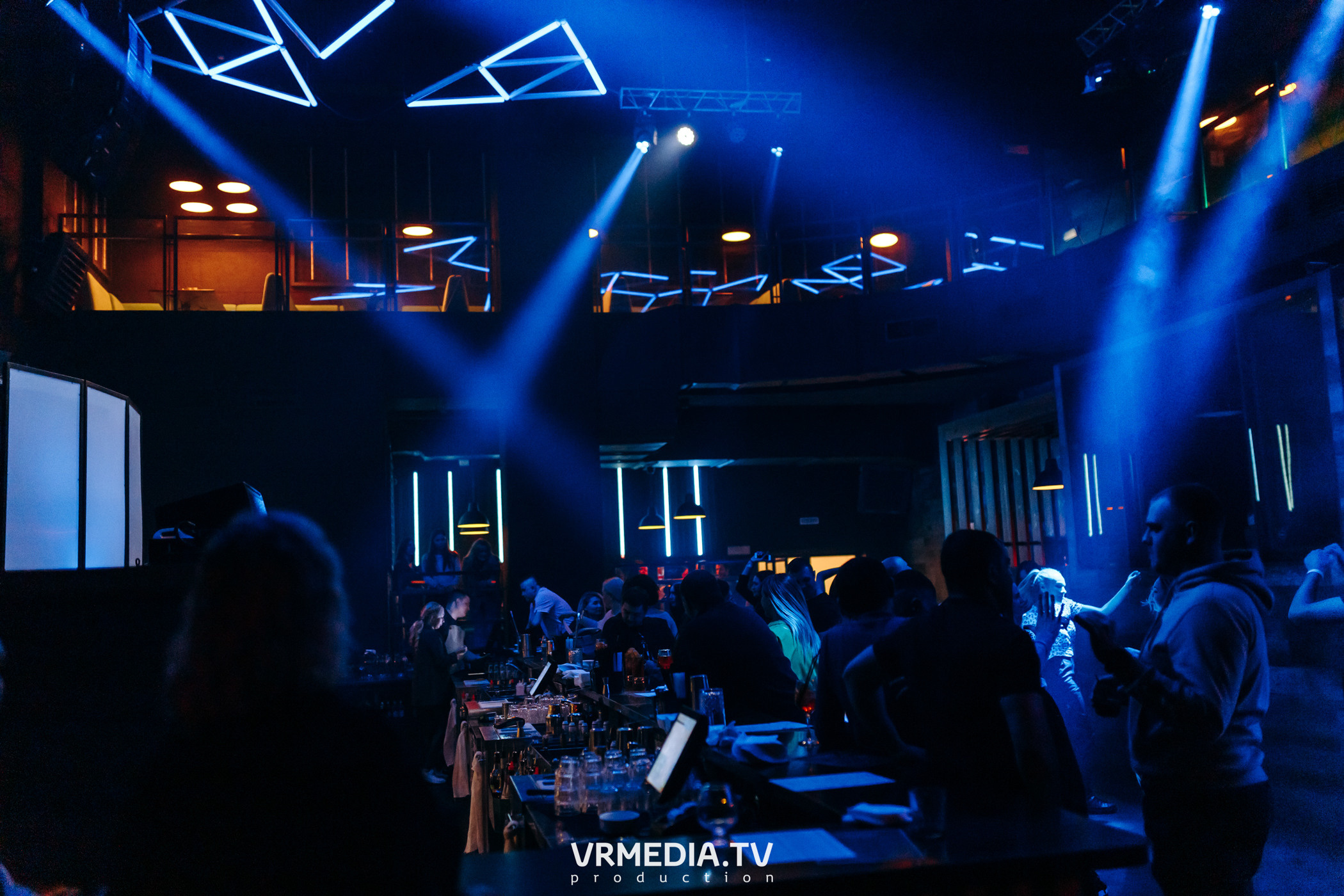 Выходные в ночном клубе «ЭФИР»