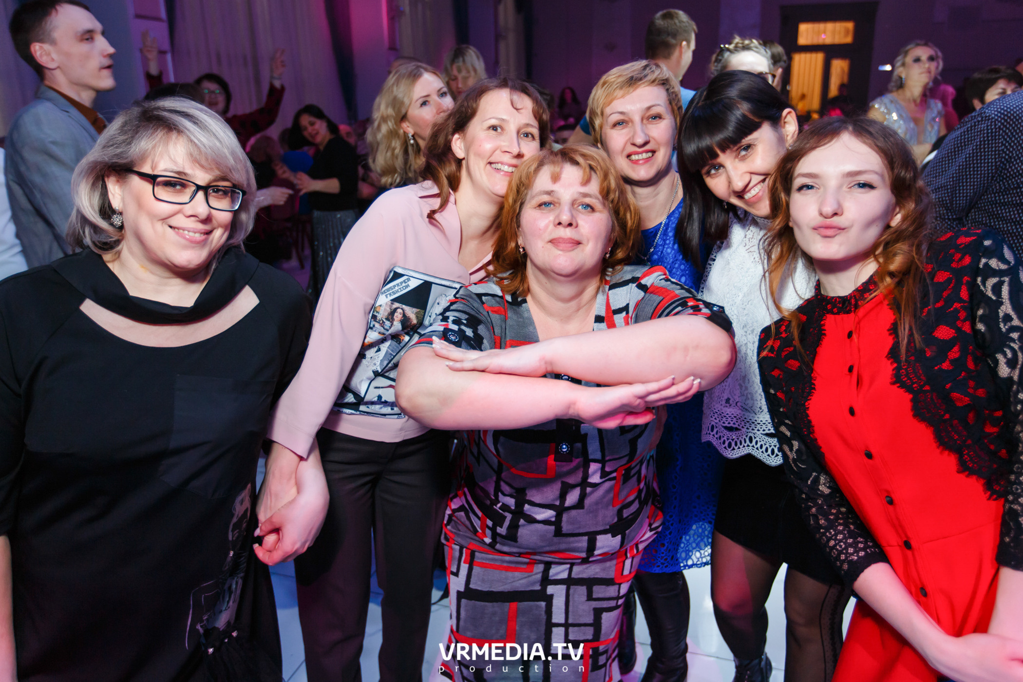 Международный женский день в ресторане «Paradise»