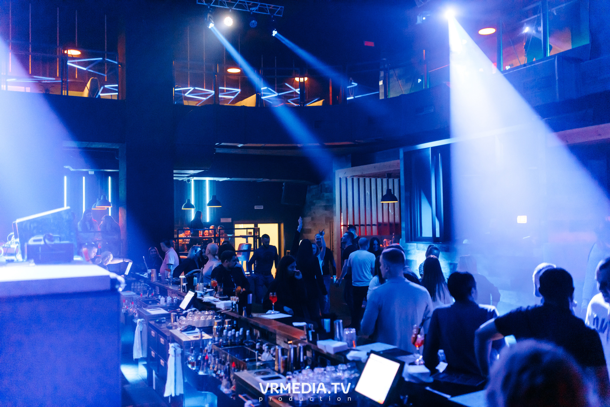 Выходные в ночном клубе «ЭФИР»