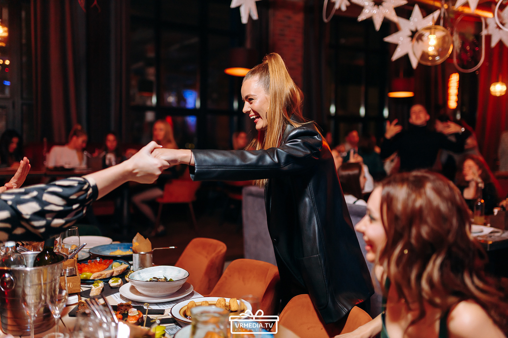 Новогодний вечер в баре «Milton»