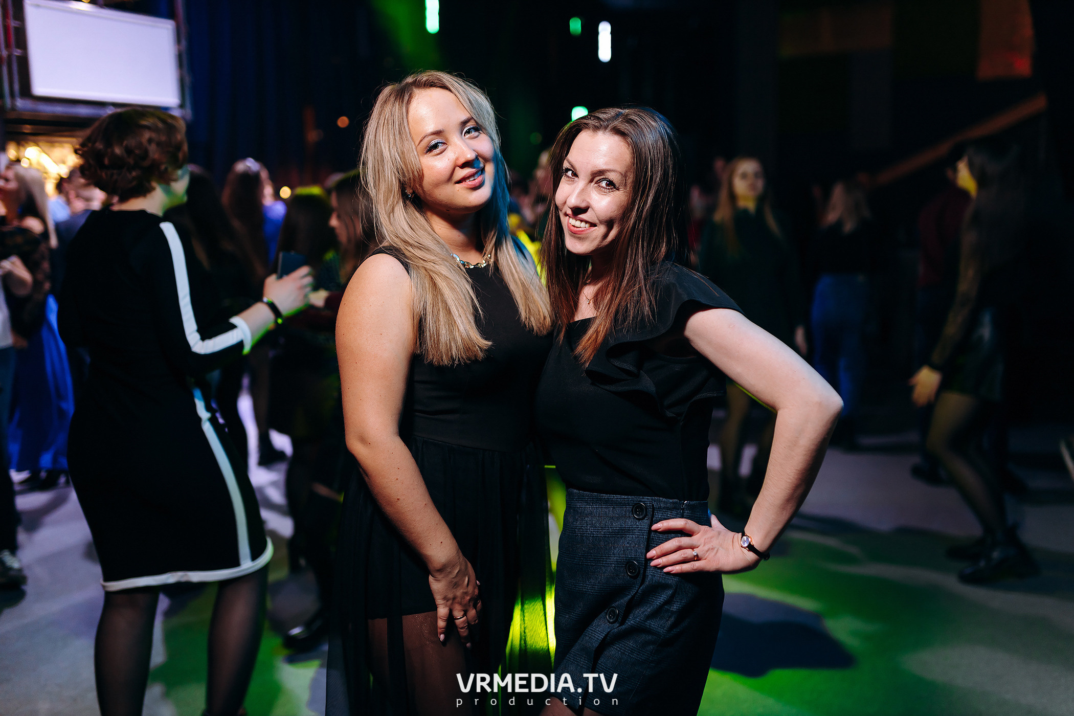 Выходные в баре «DOSKI»