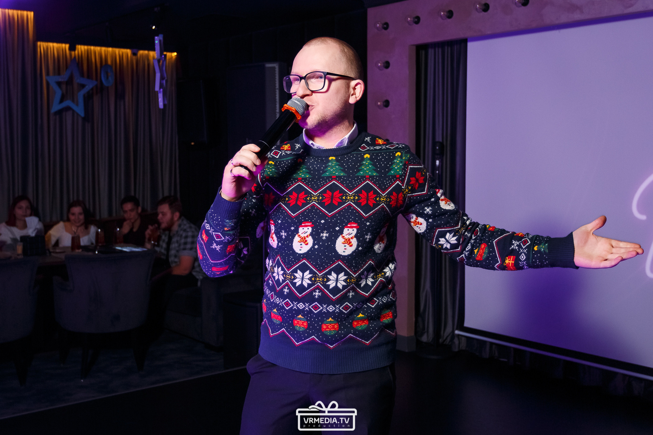 Merry Christmas в караоке-баре «Volna»