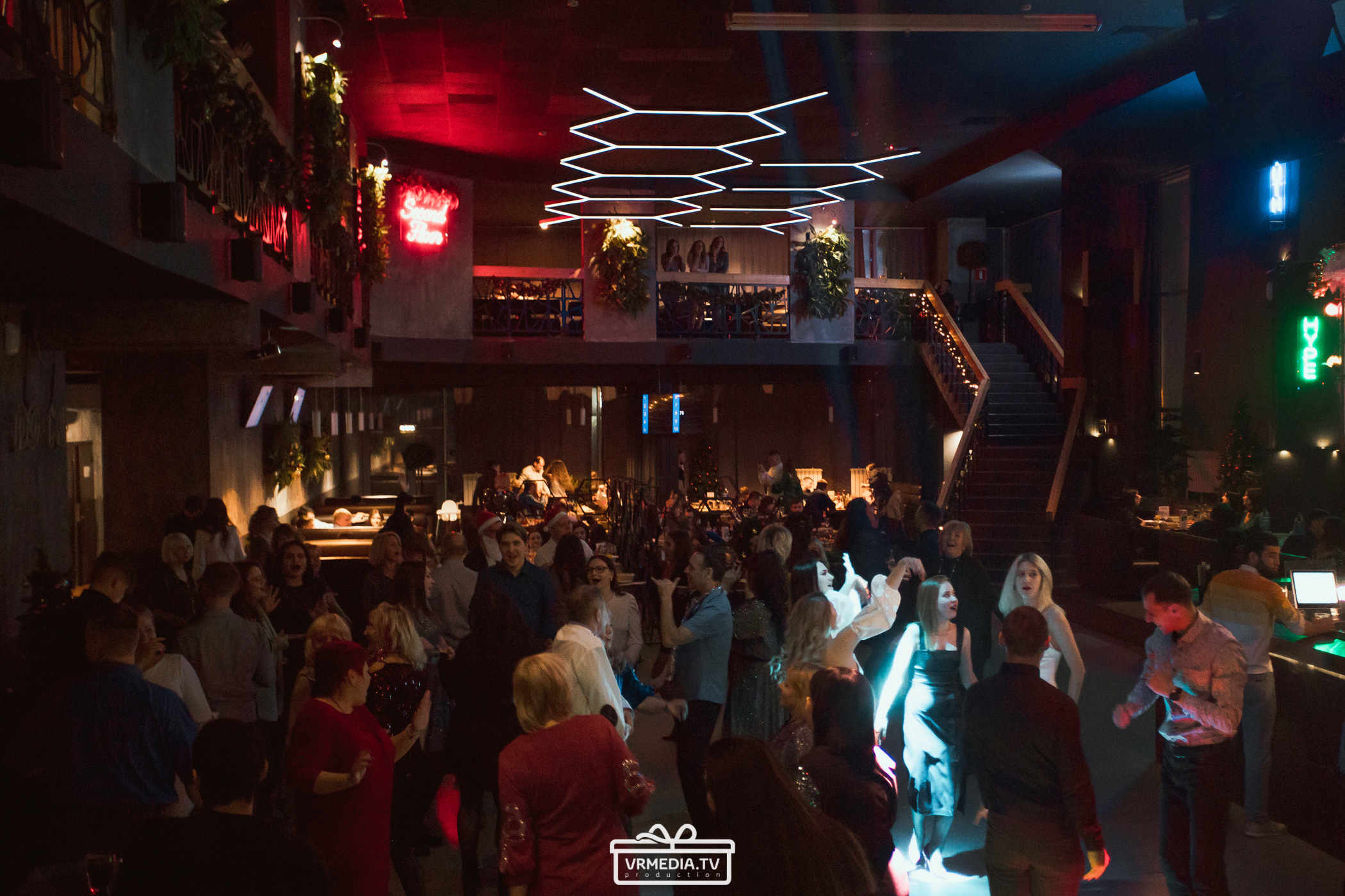 Новогодняя ночь в баре «DOSKI»