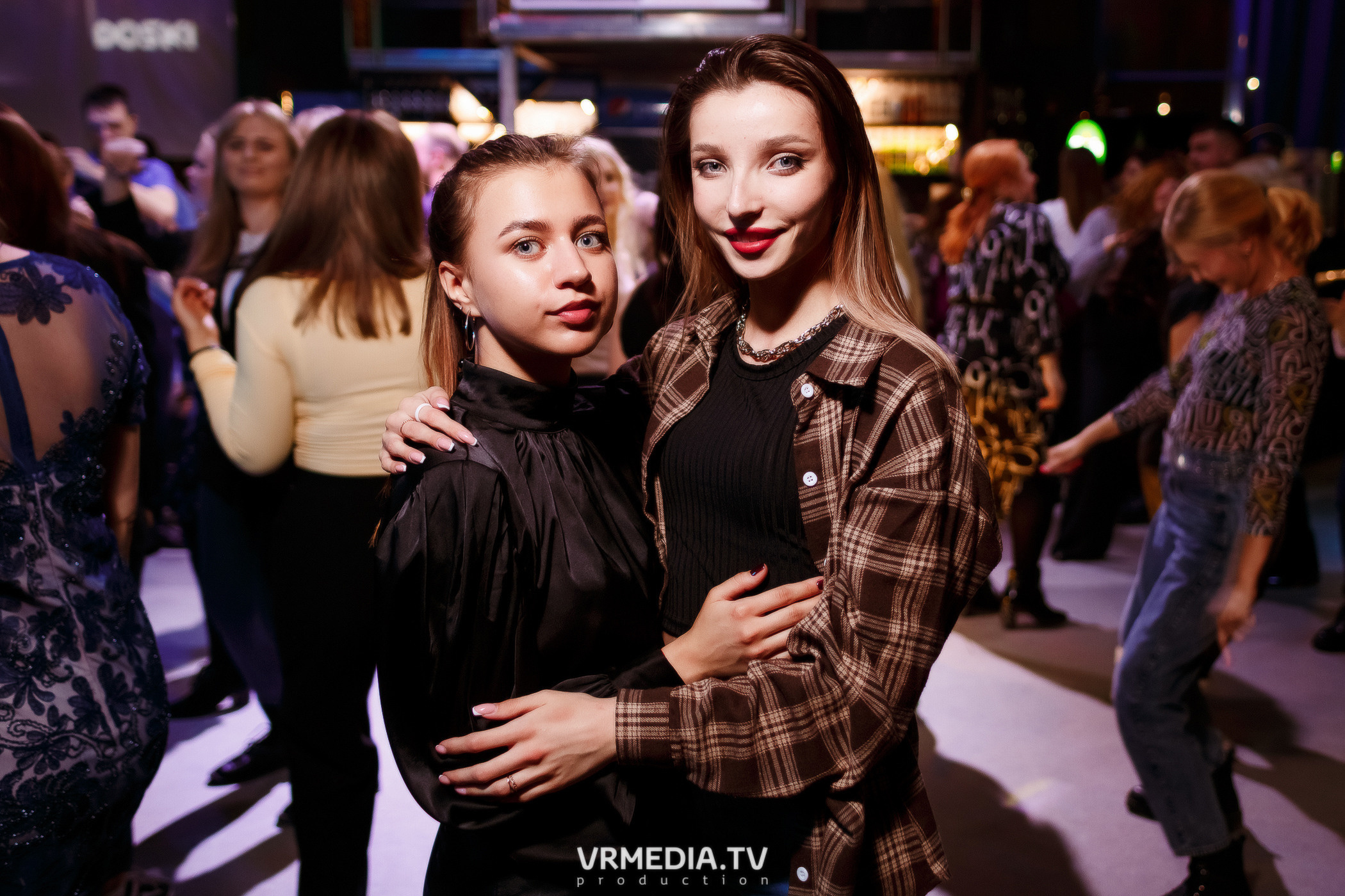 Выходные в баре «DOSKI»