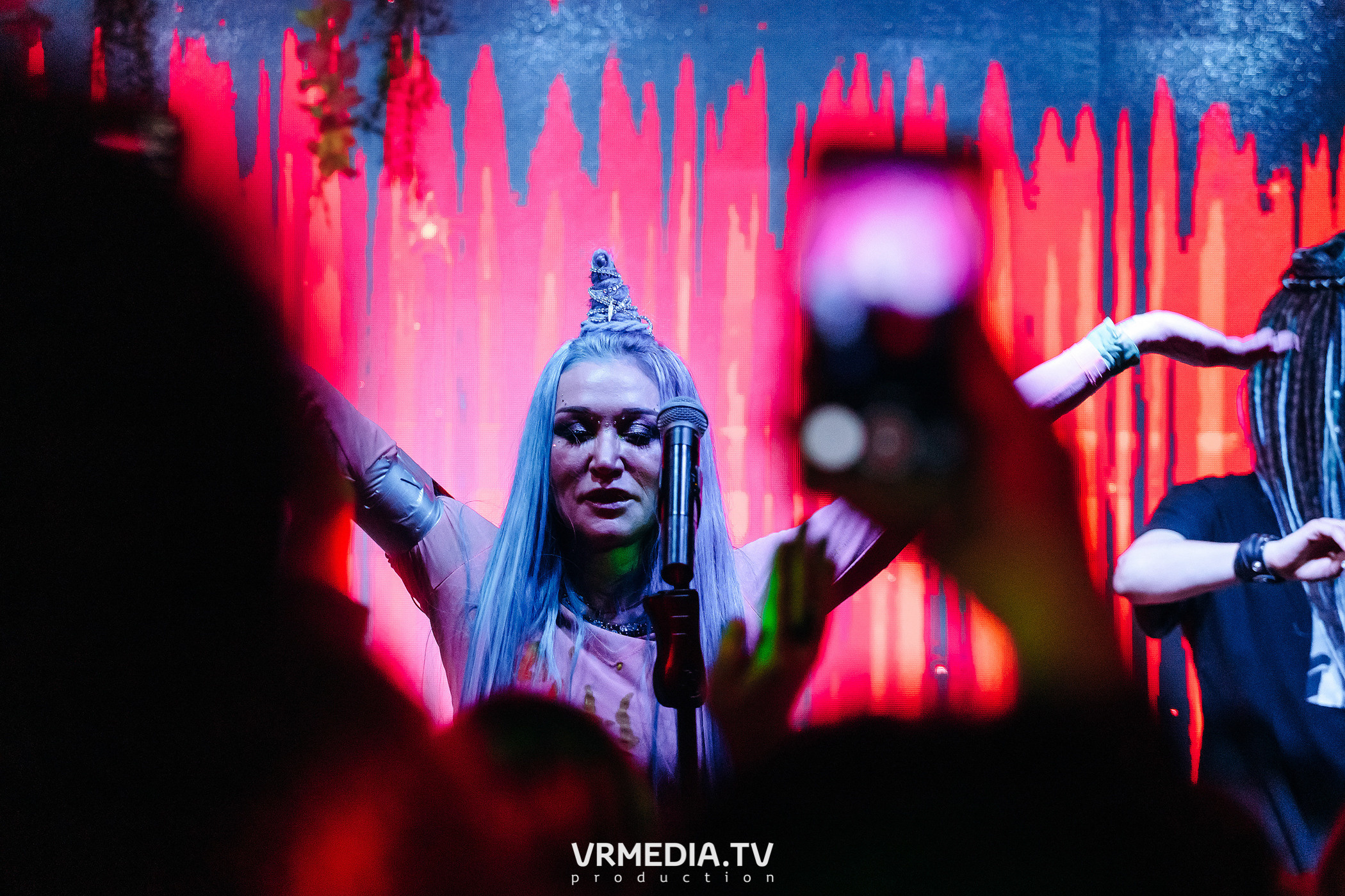 ЛИNДА в гриль-баре «Жара»