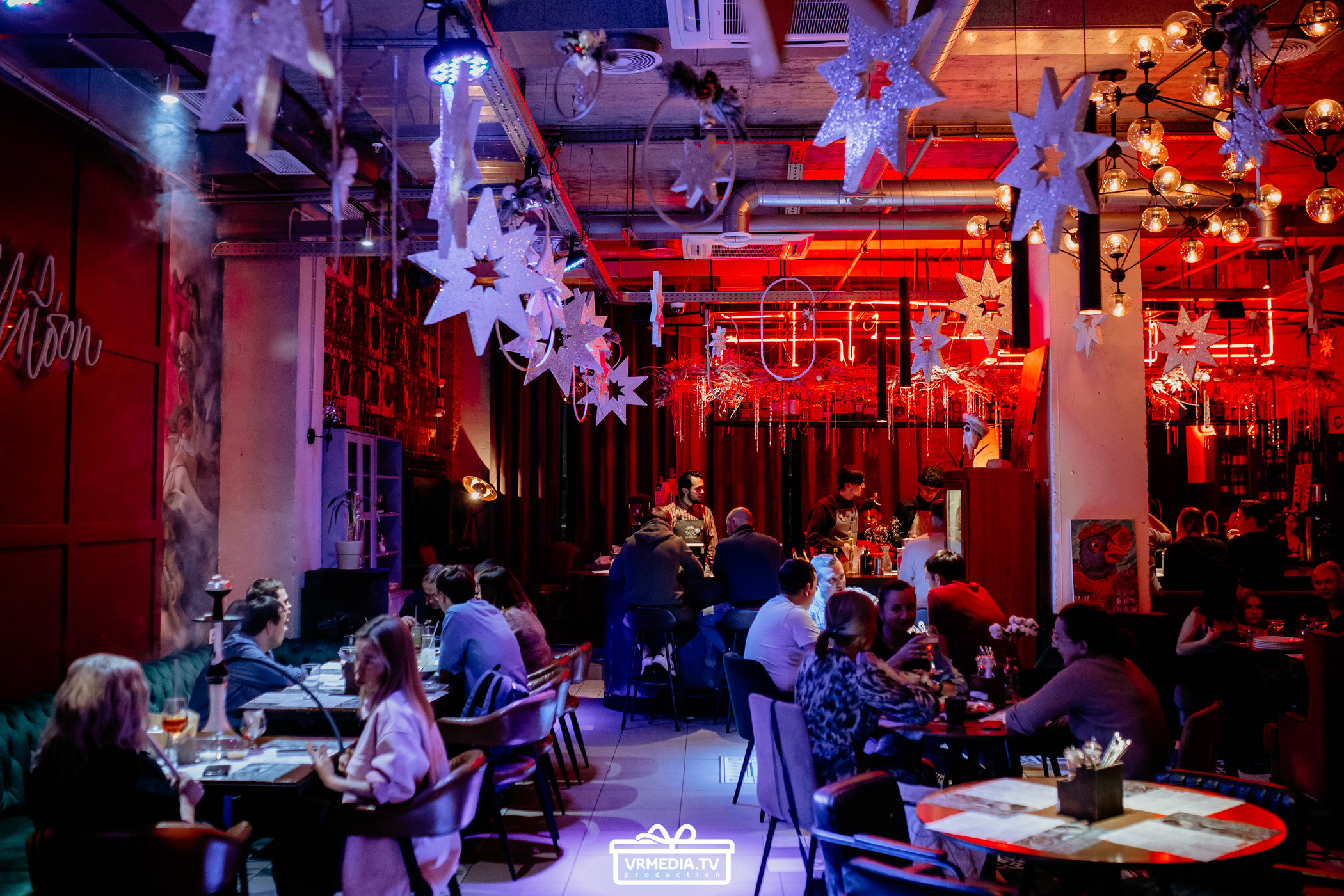 Новогодний вечер в баре «Milton»