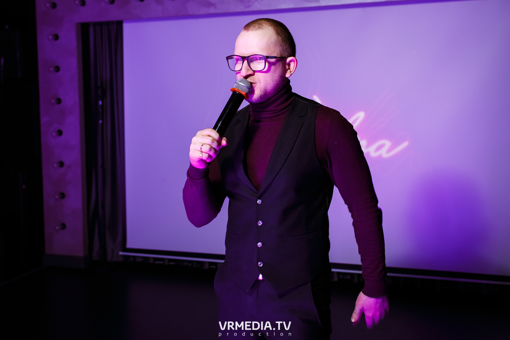 Spring Fever в караоке-баре «Volna»