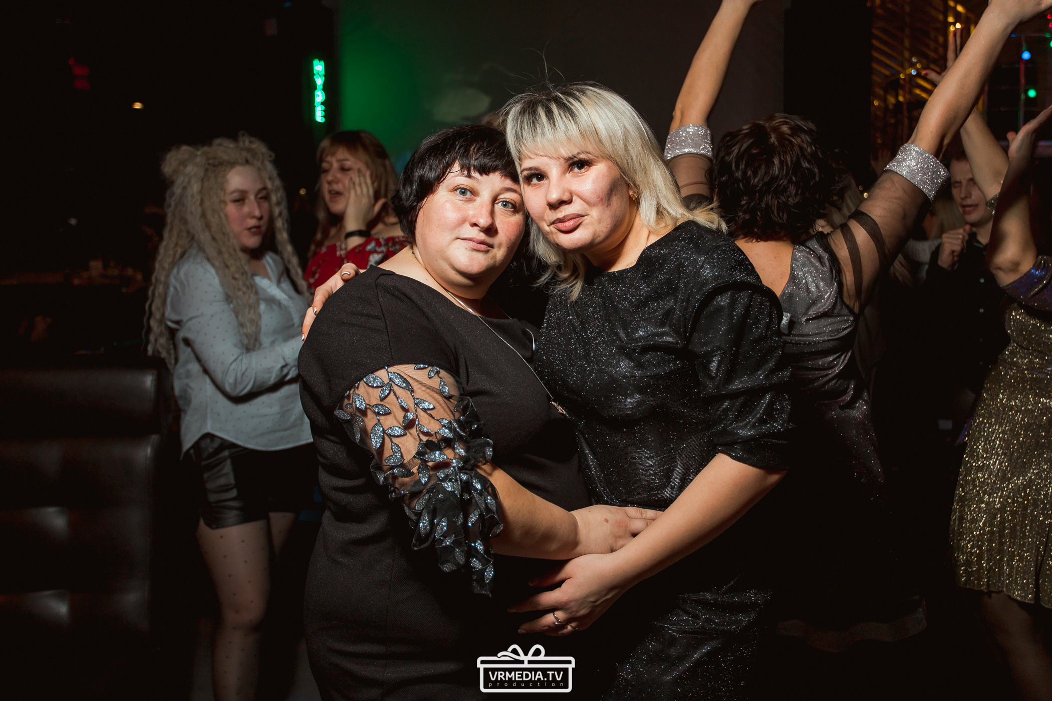 Новогодний вечер в баре «DOSKI»