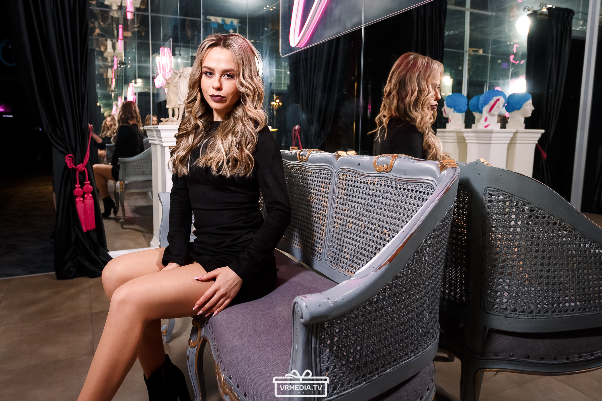 Merry Christmas в караоке-баре «Volna»