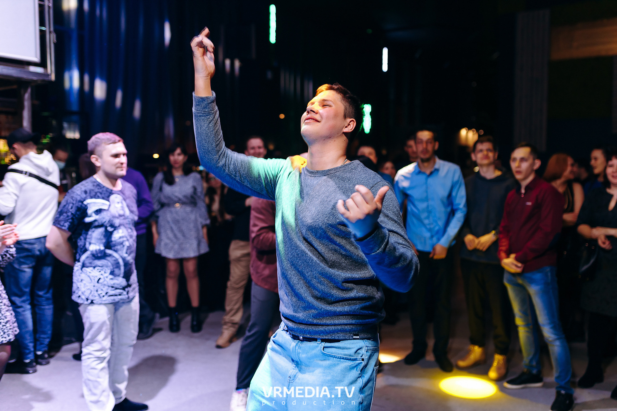 Выходные в баре «DOSKI»