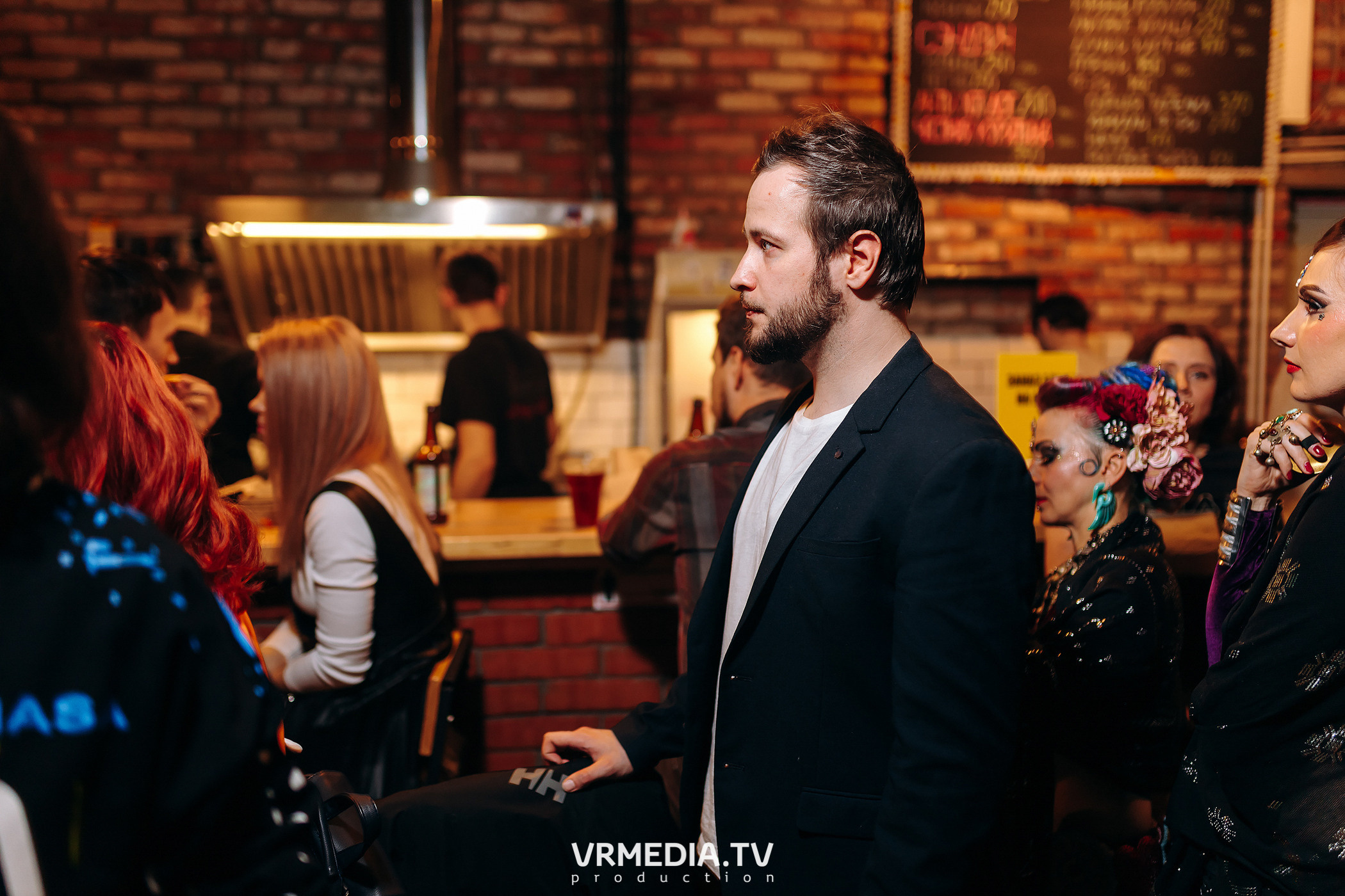 Happy birthday бар «Jawsspot»