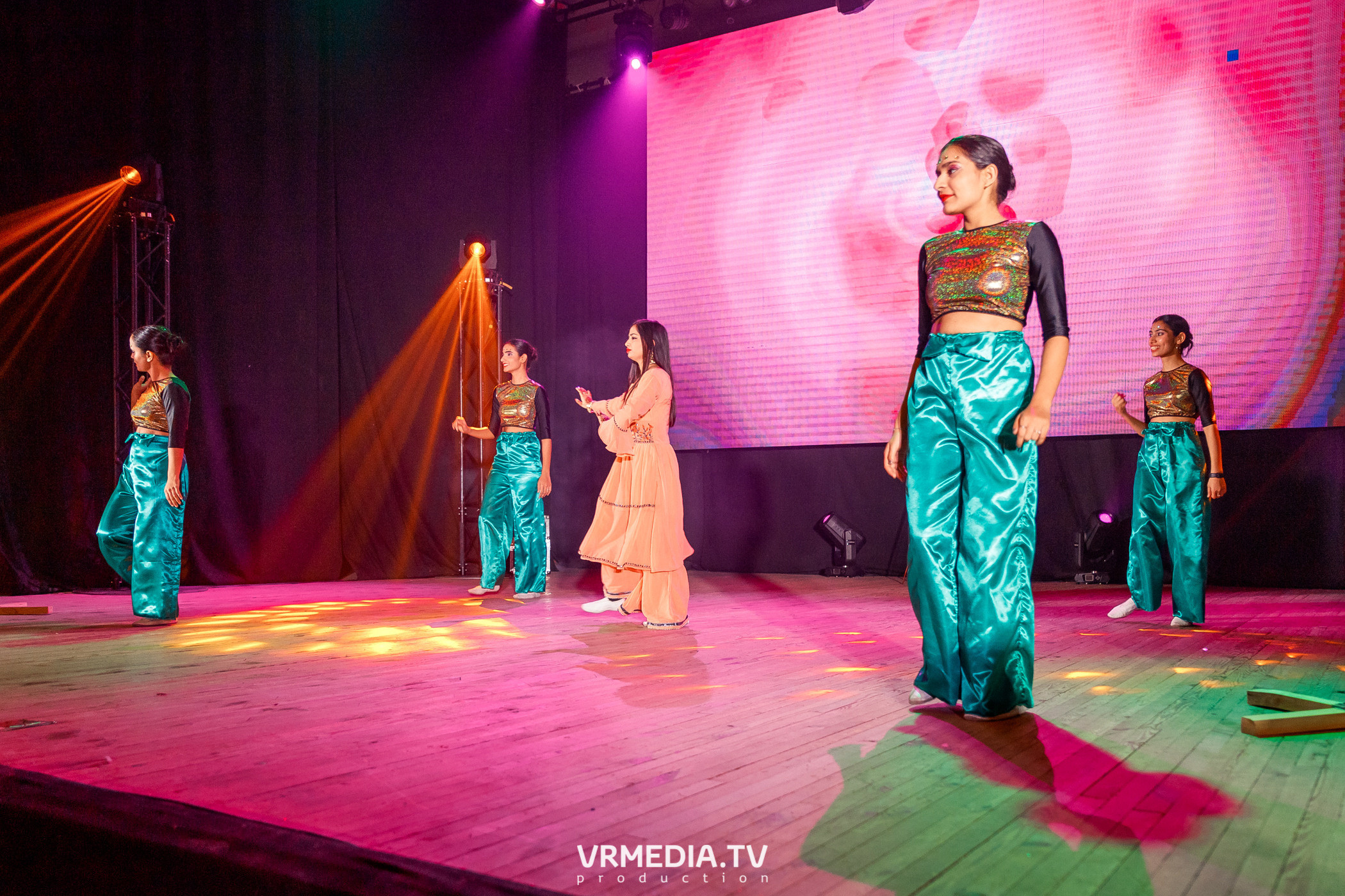 «Давай Знакомиться» в КемГМУ. International students