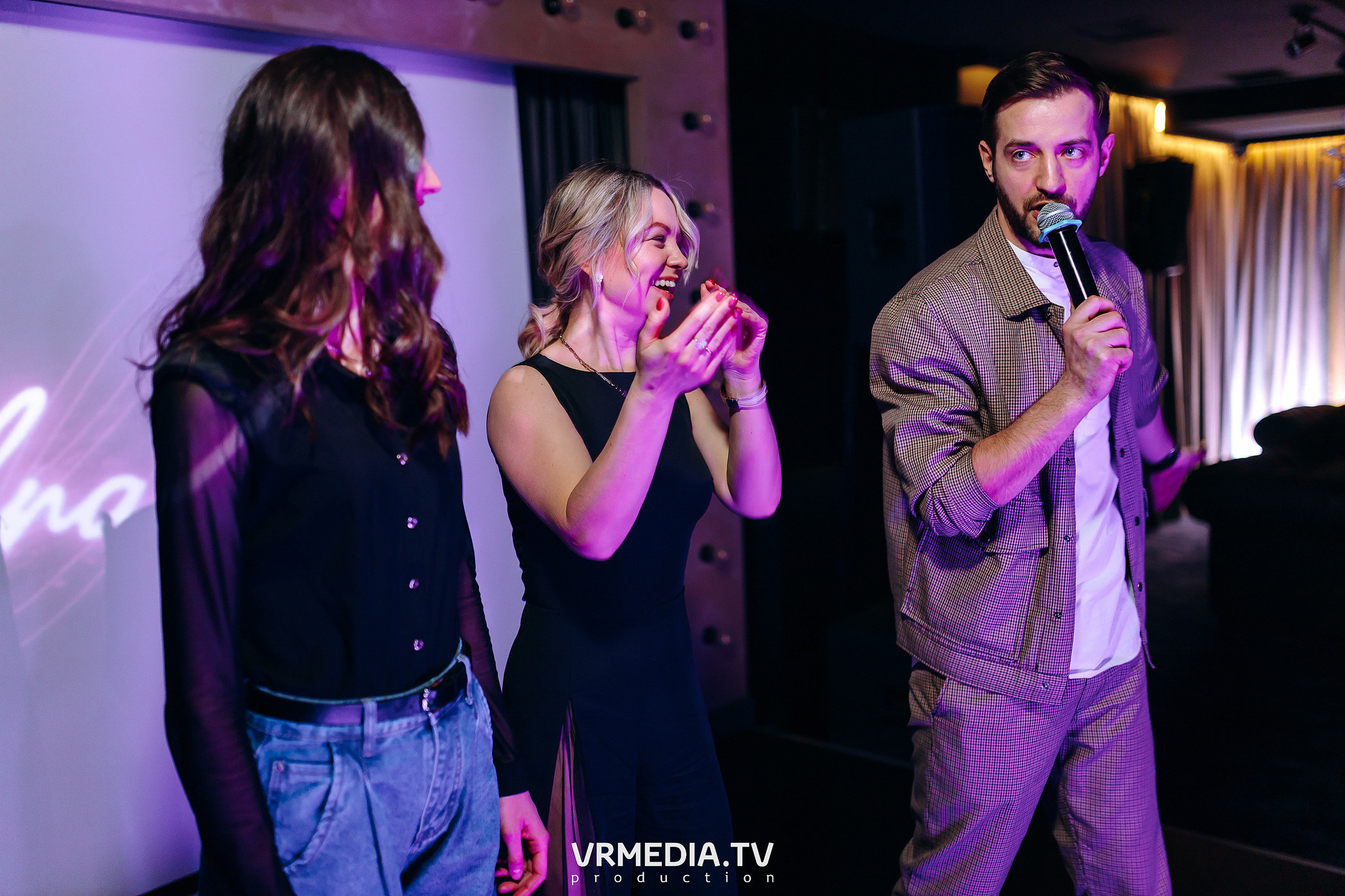 VALENTINE’S DAY в караоке-баре «Volna»