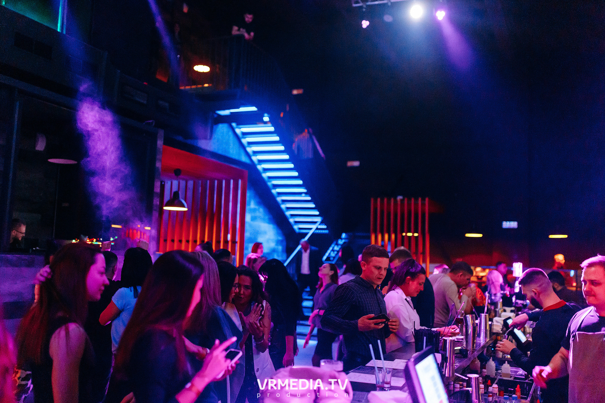 Live Broadcast в ночном клубе «ЭФИР»