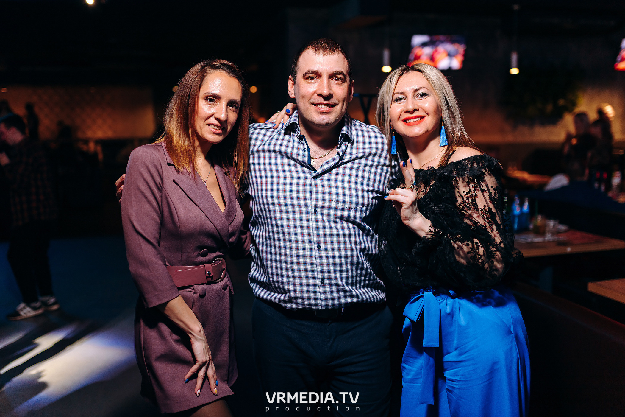 Выходные в баре «DOSKI»