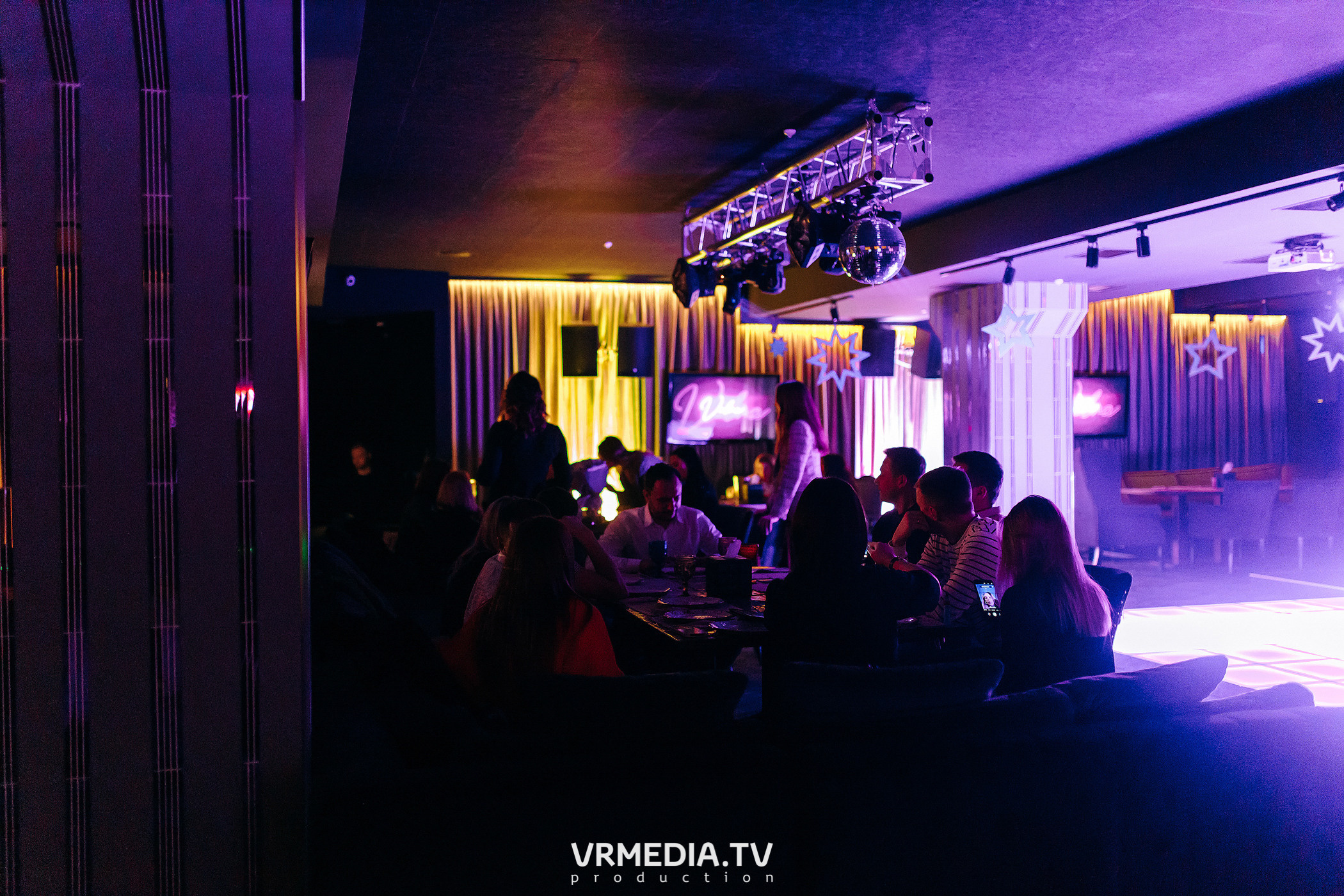 Старый новый год в караоке-баре «Volna»