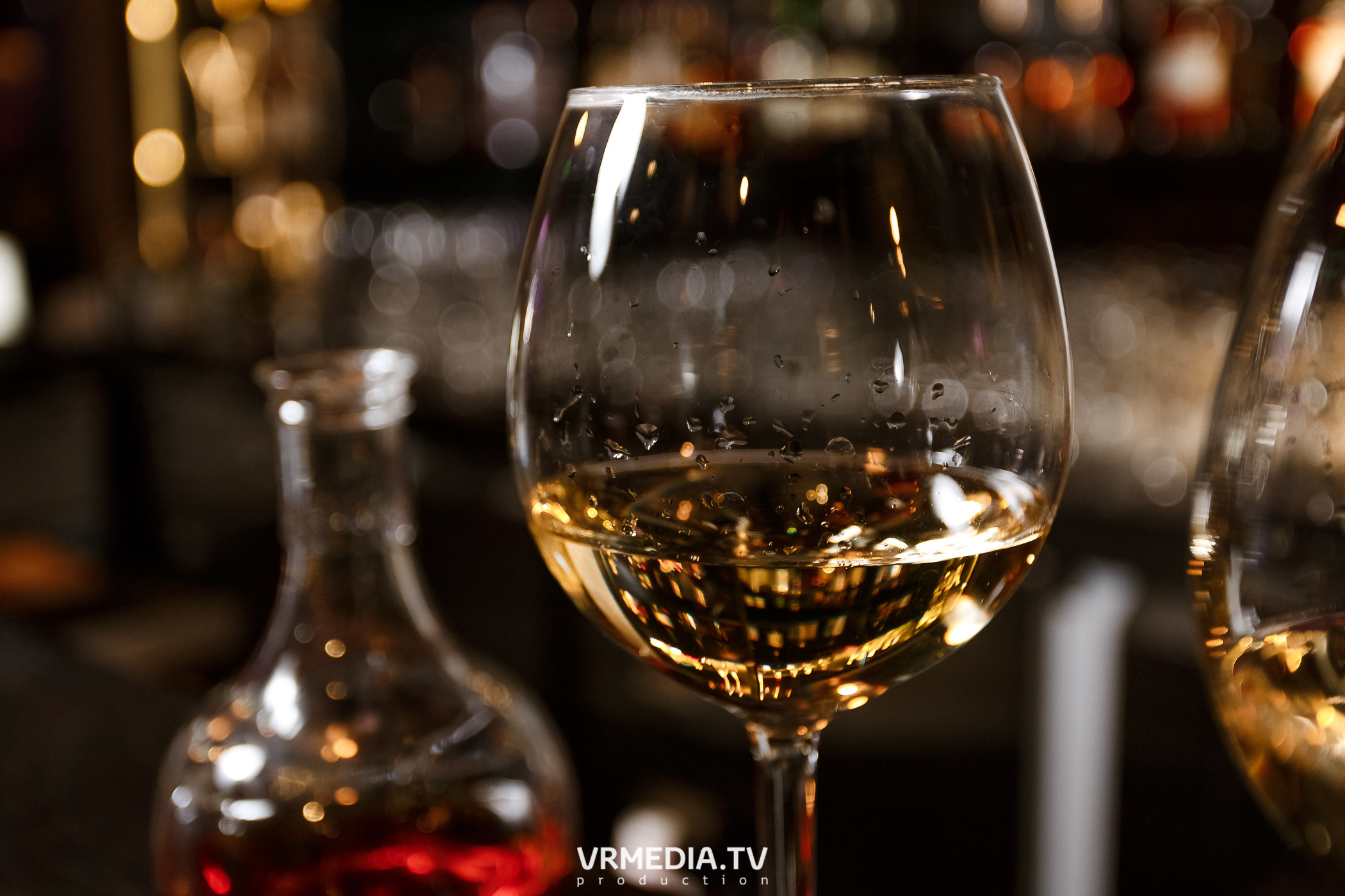 Выходные в караоке-баре «Volna»