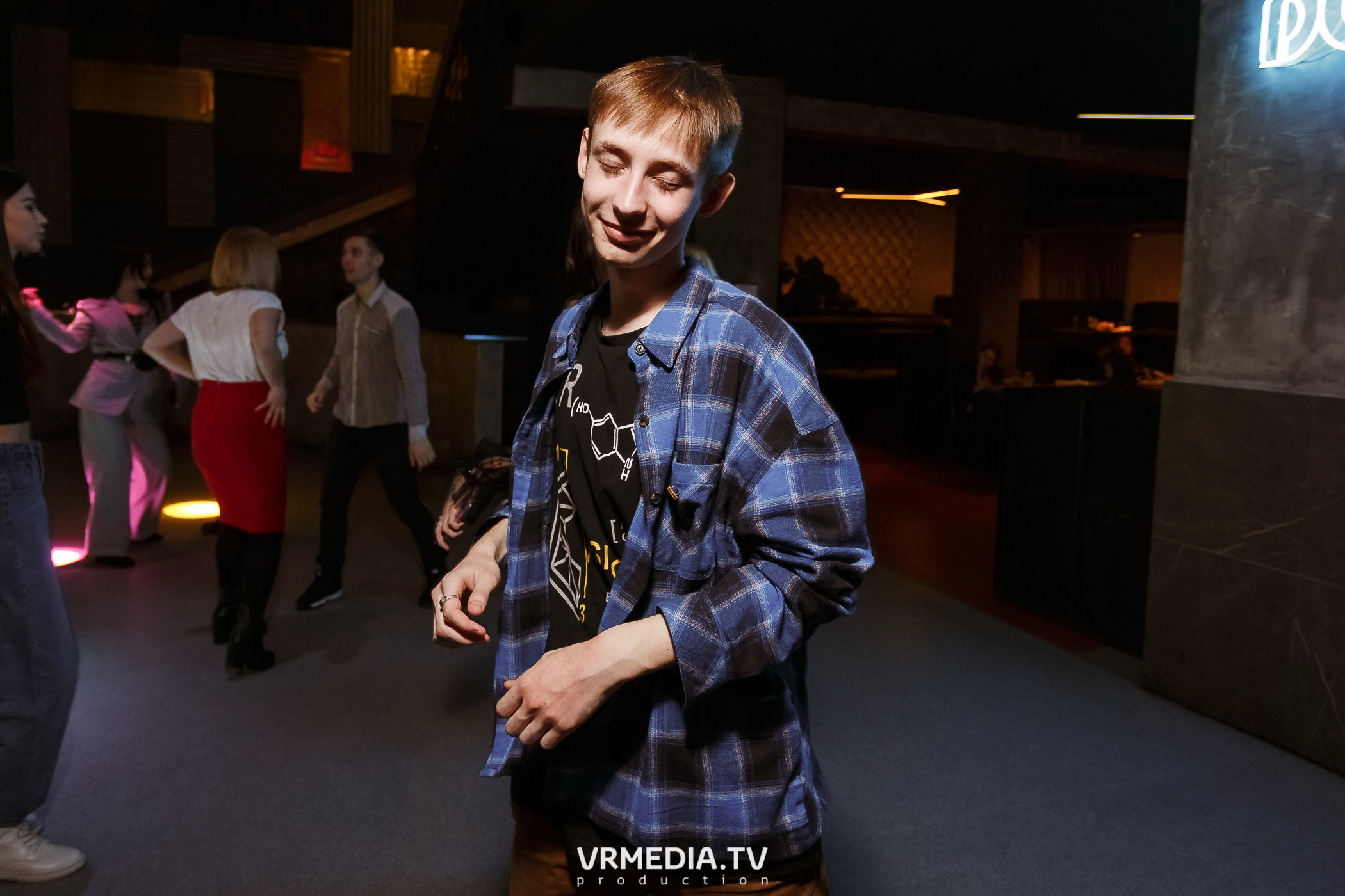 Выходные в баре «DOSKI»