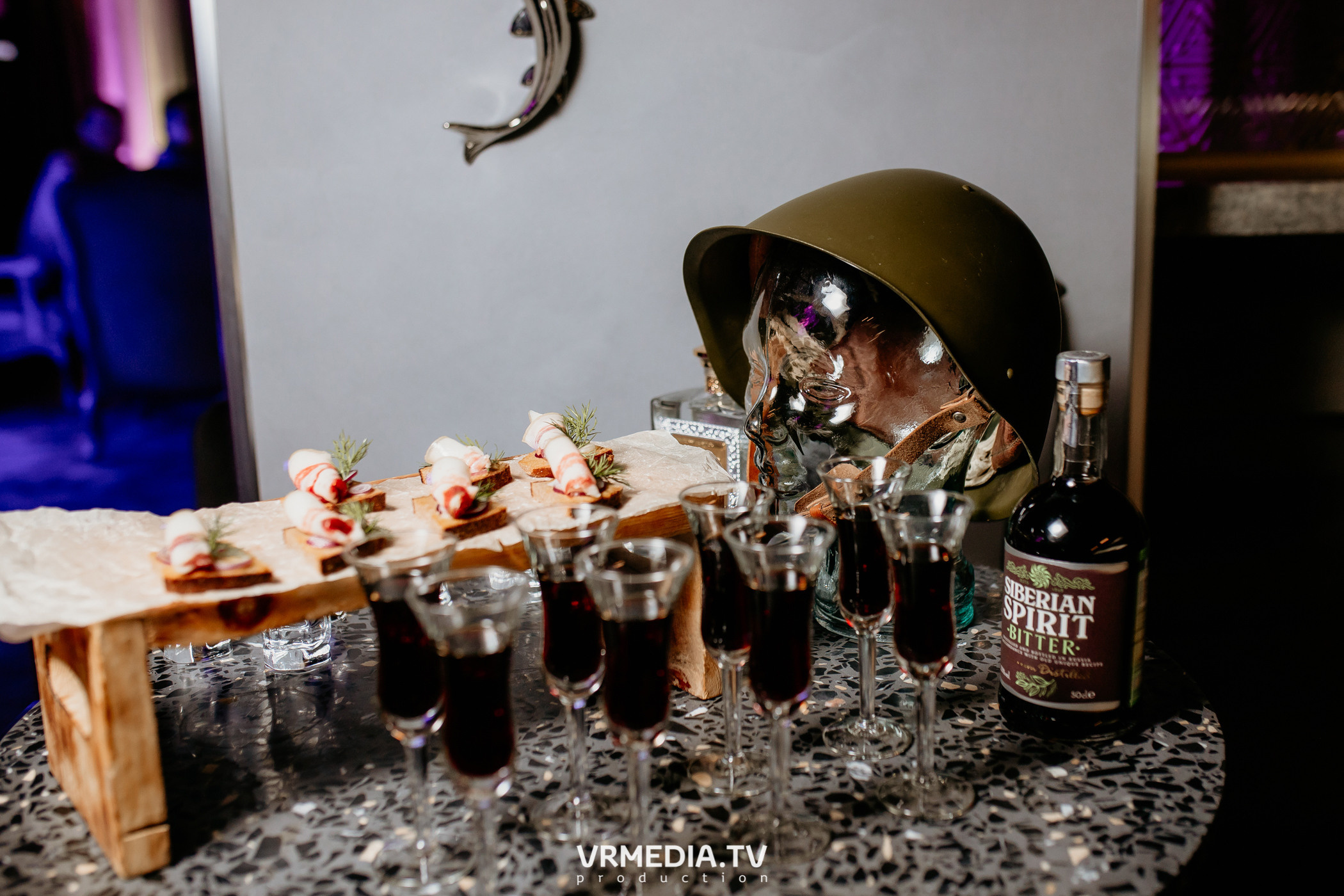 I`m a man в караоке-баре «Volna»