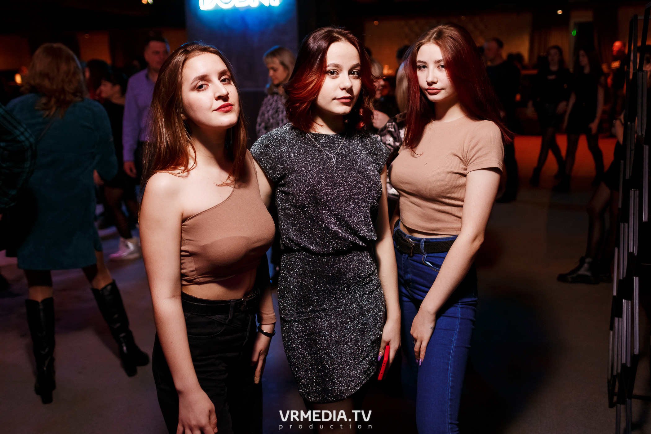 Выходные в баре «DOSKI»