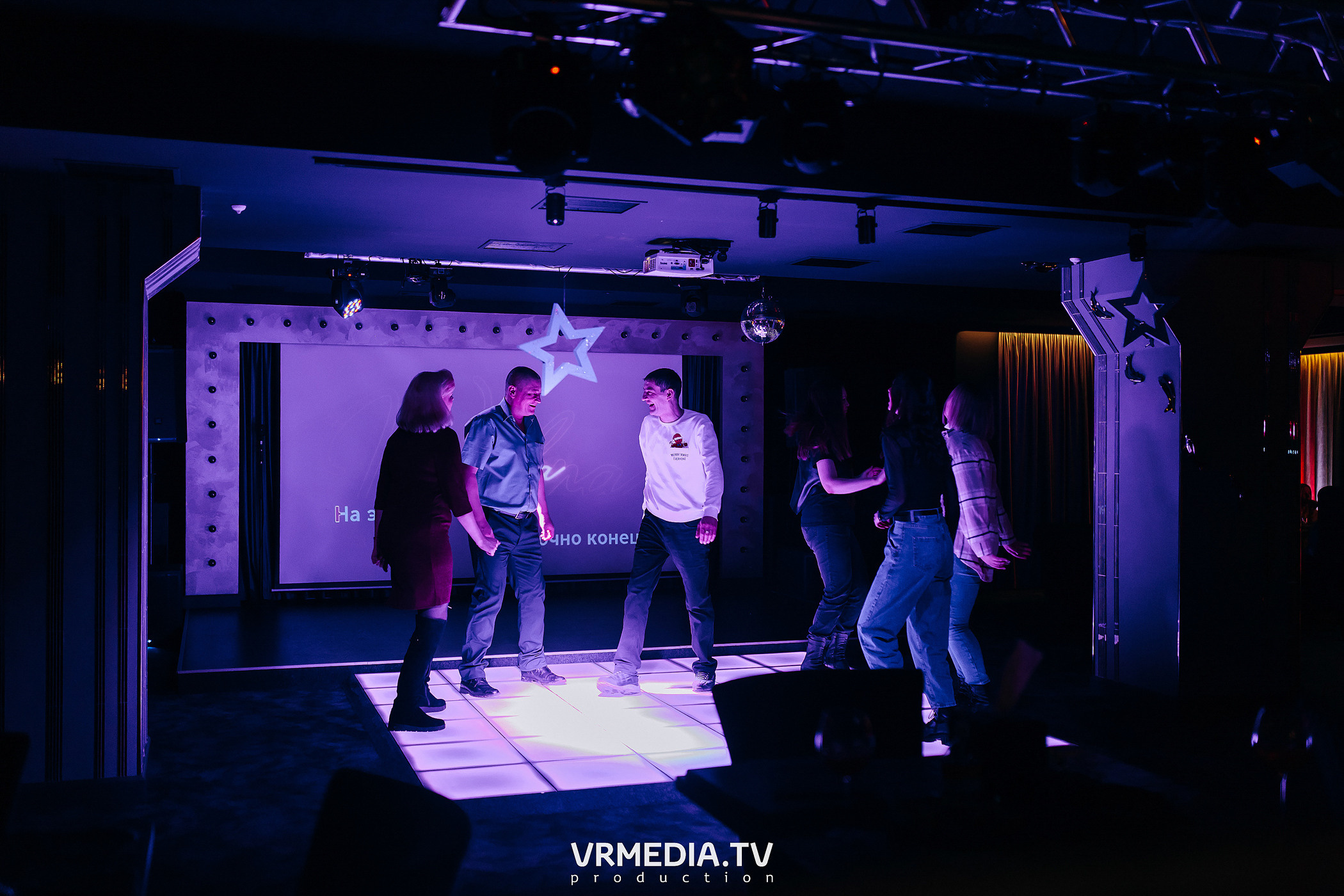 VALENTINE’S DAY в караоке-баре «Volna»