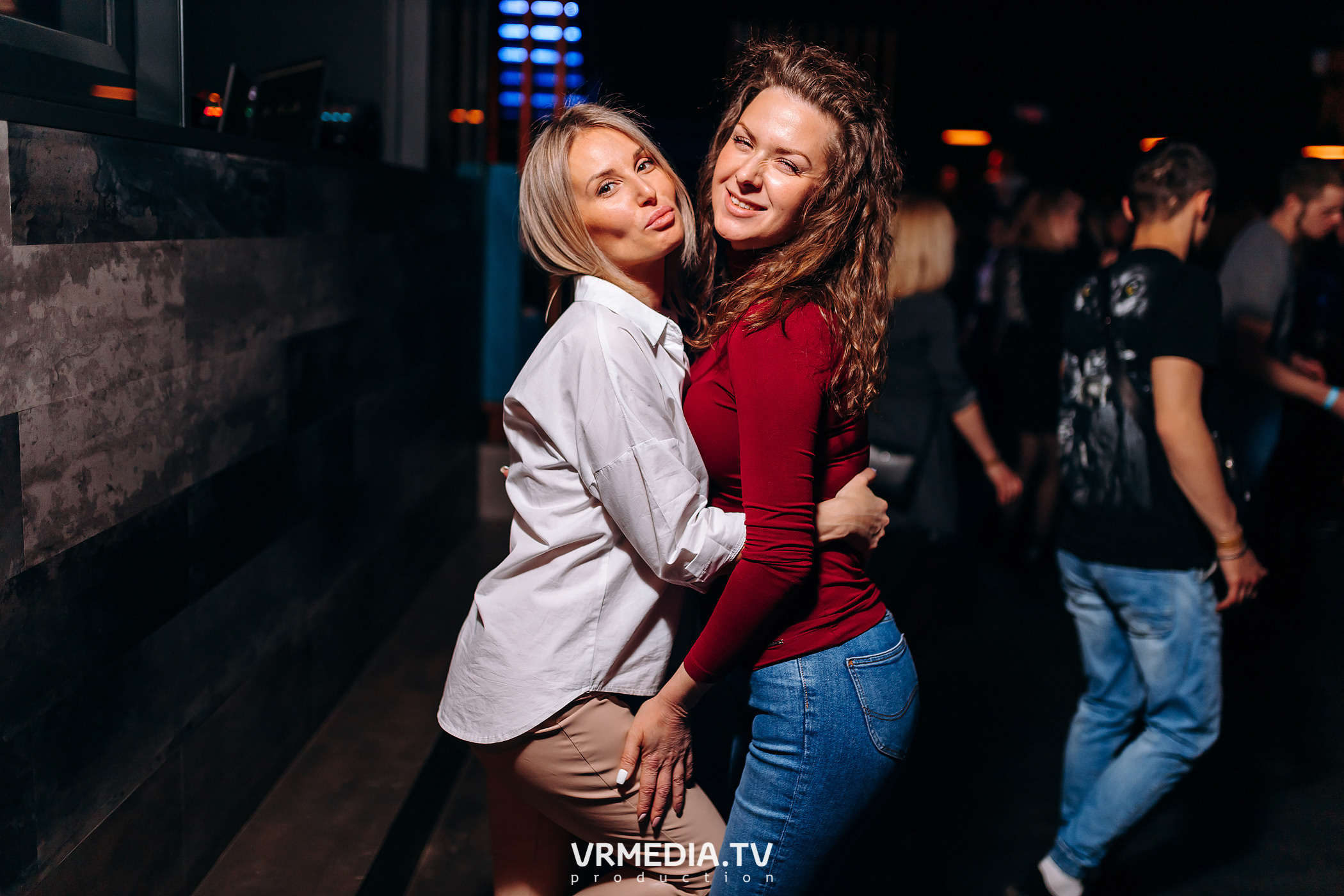 Live Broadcast в ночном клубе «ЭФИР»