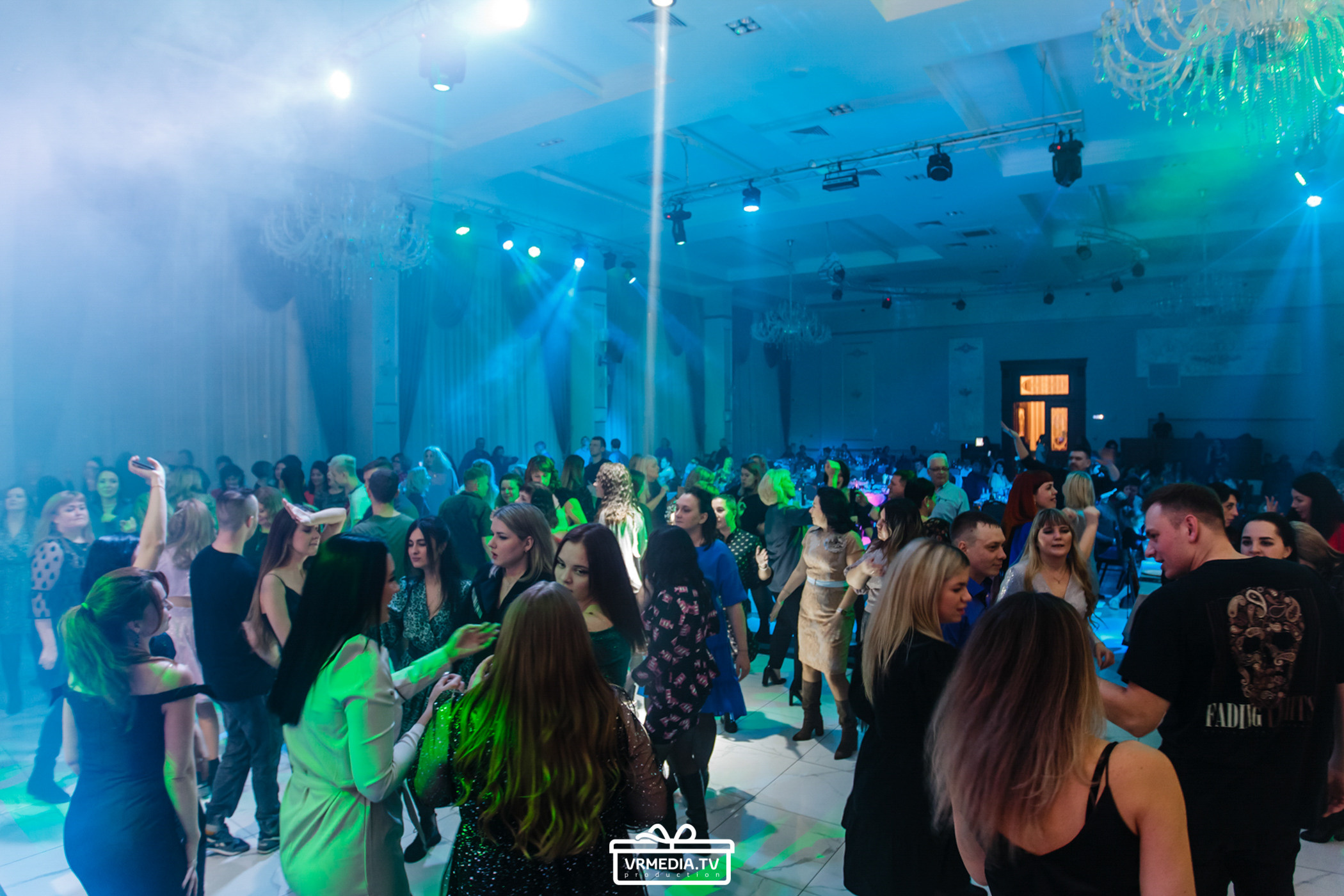 Выходные в баре «Хука Хаус»