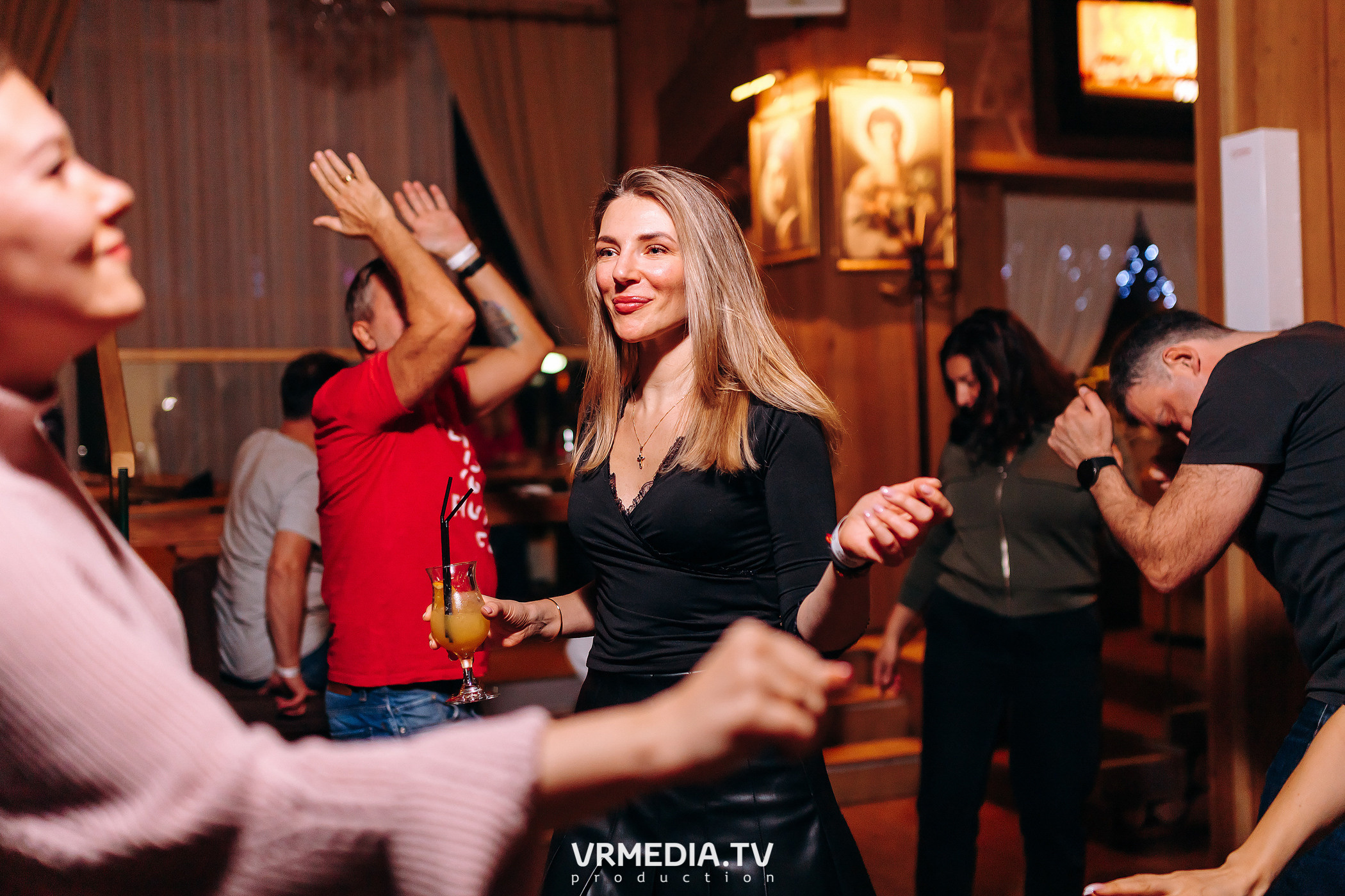 Международный женский день в «Alpen Club»