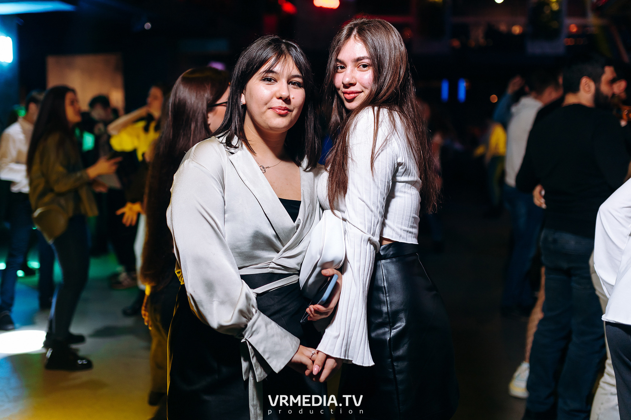 Выходные в баре «DOSKI»