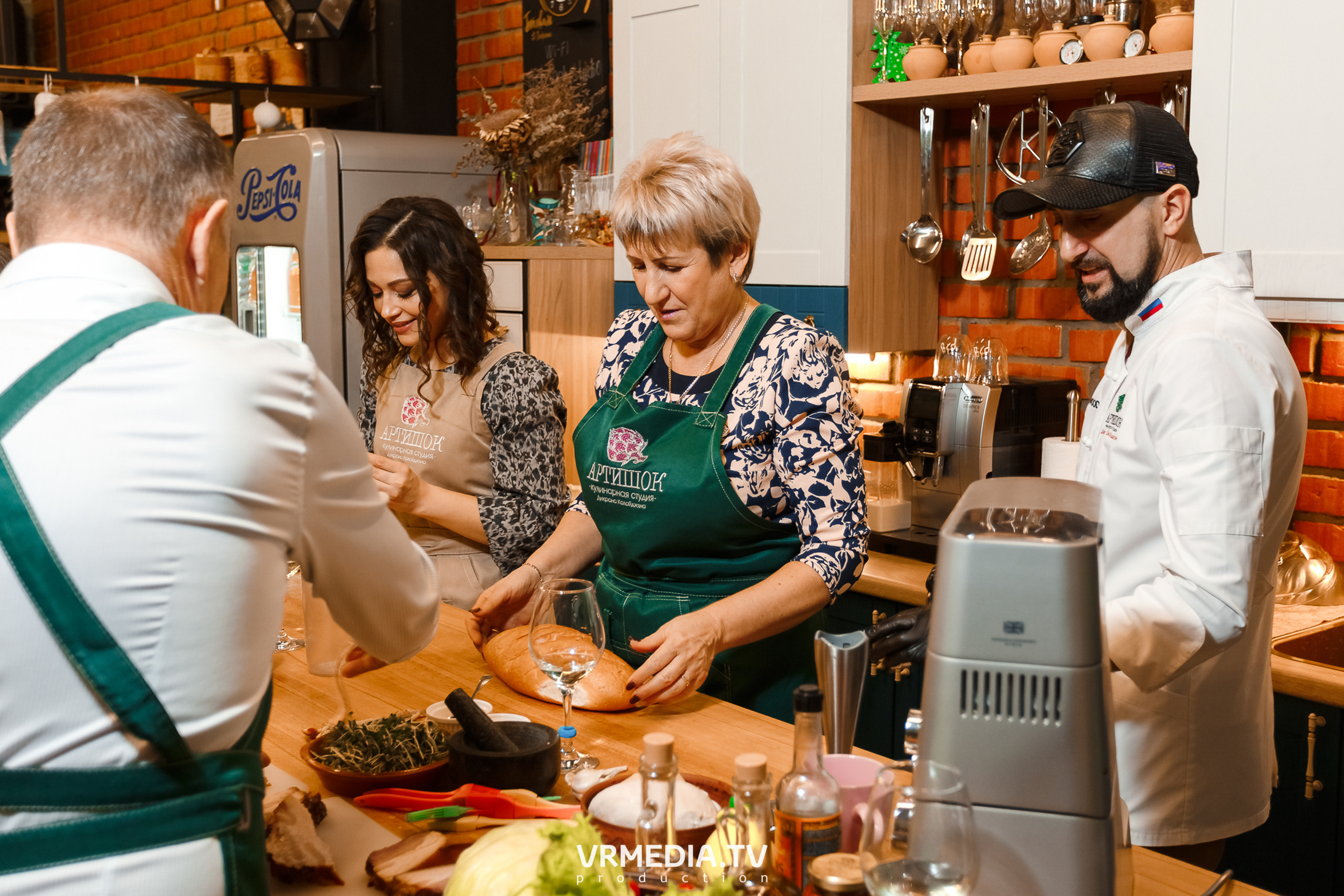 День рождения Ирины в кулинарной студии «Артишок»