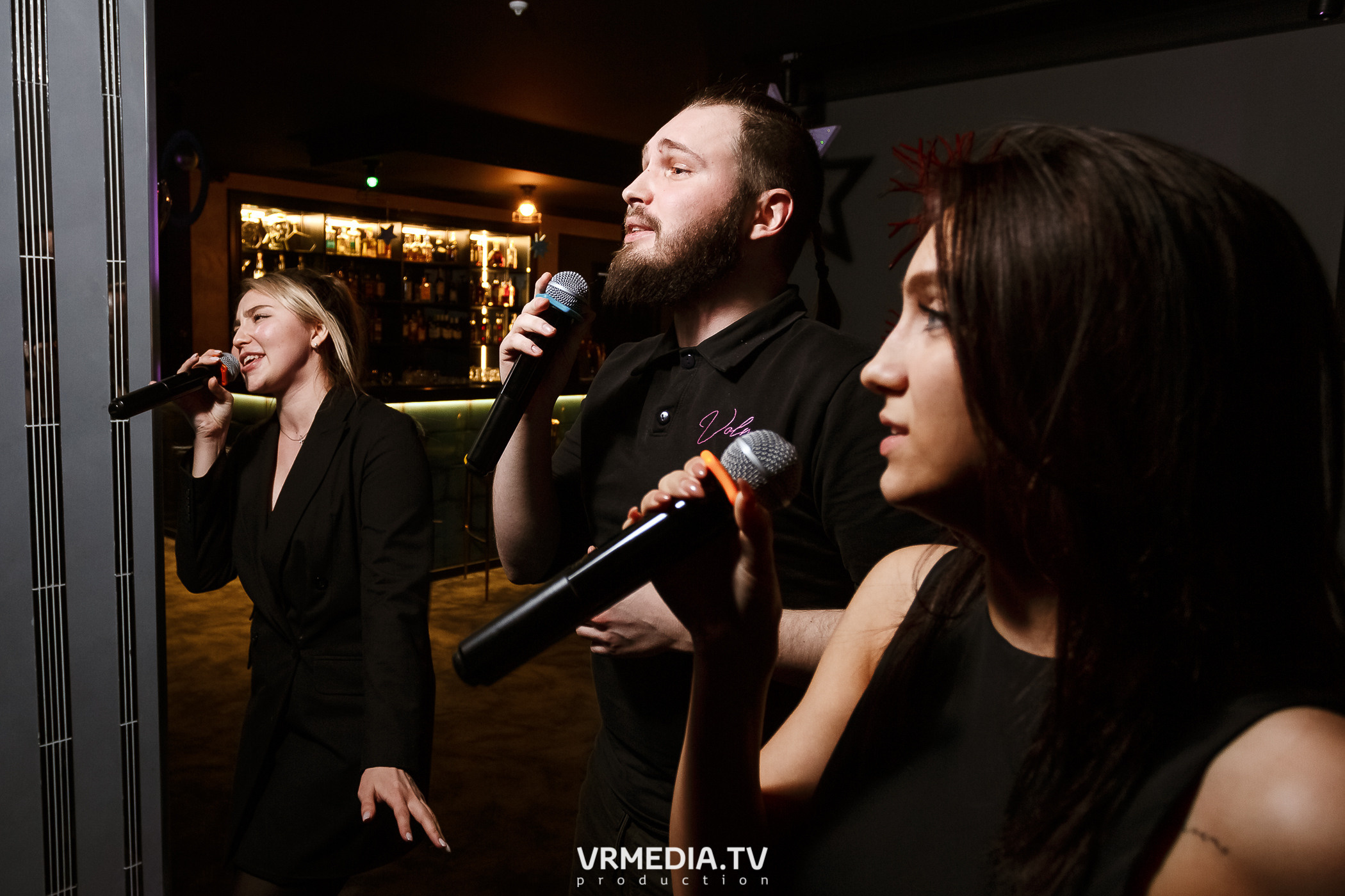 Выходные в караоке-баре «Volna»