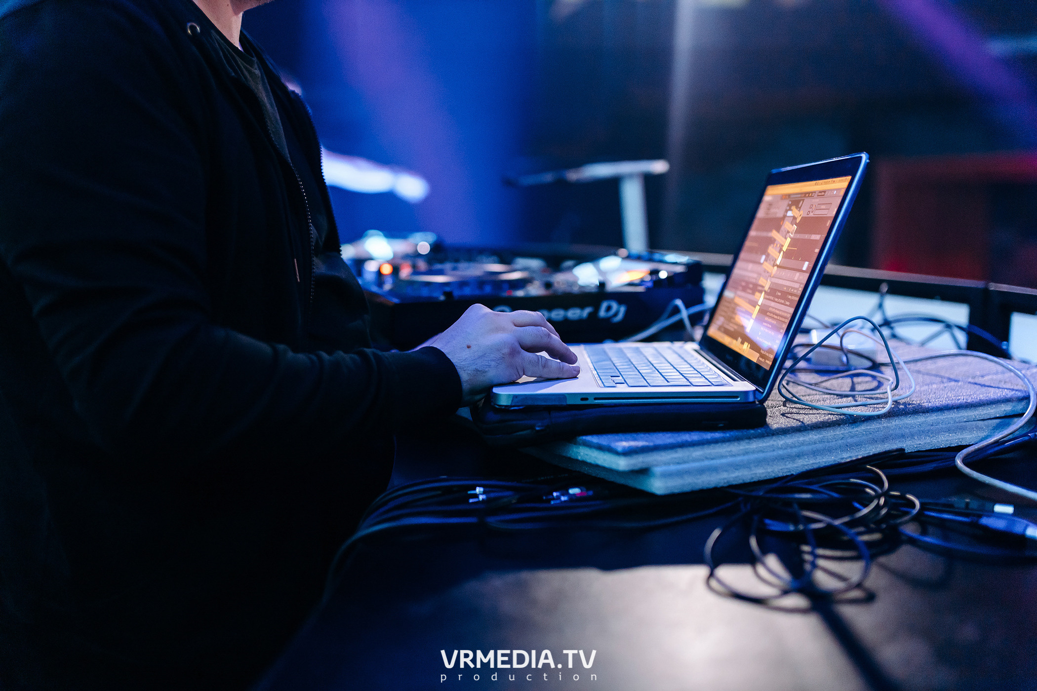 DEEP SIDE OF CLUB в ночном клубе «ЭФИР»