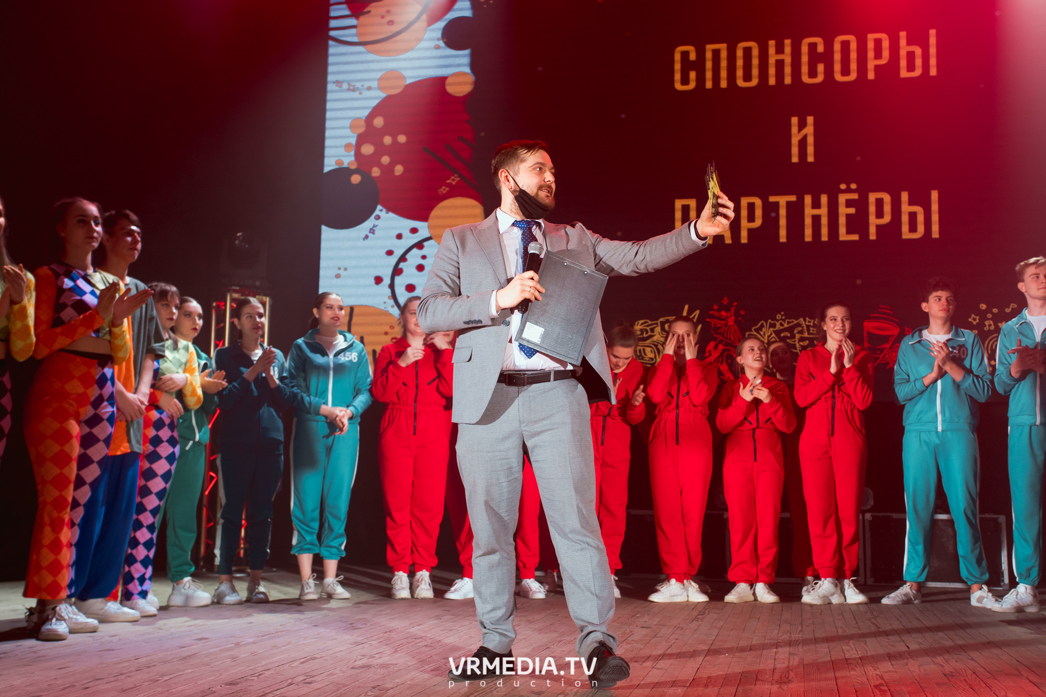 Гала-концерт фестиваля первокурсников «Давай Знакомиться» в КемГМУ