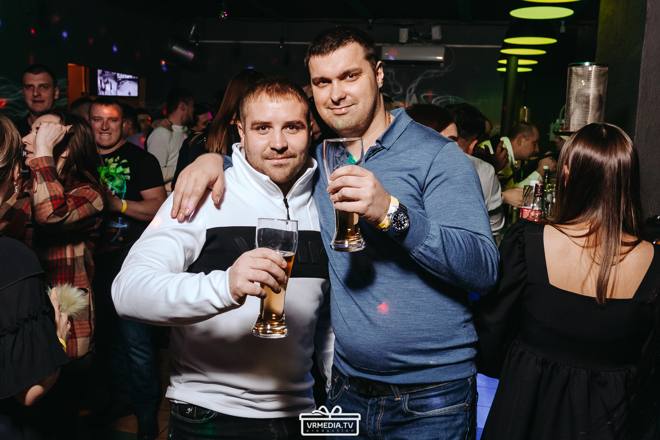 Новогодняя вечеринка в баре «BORODA»