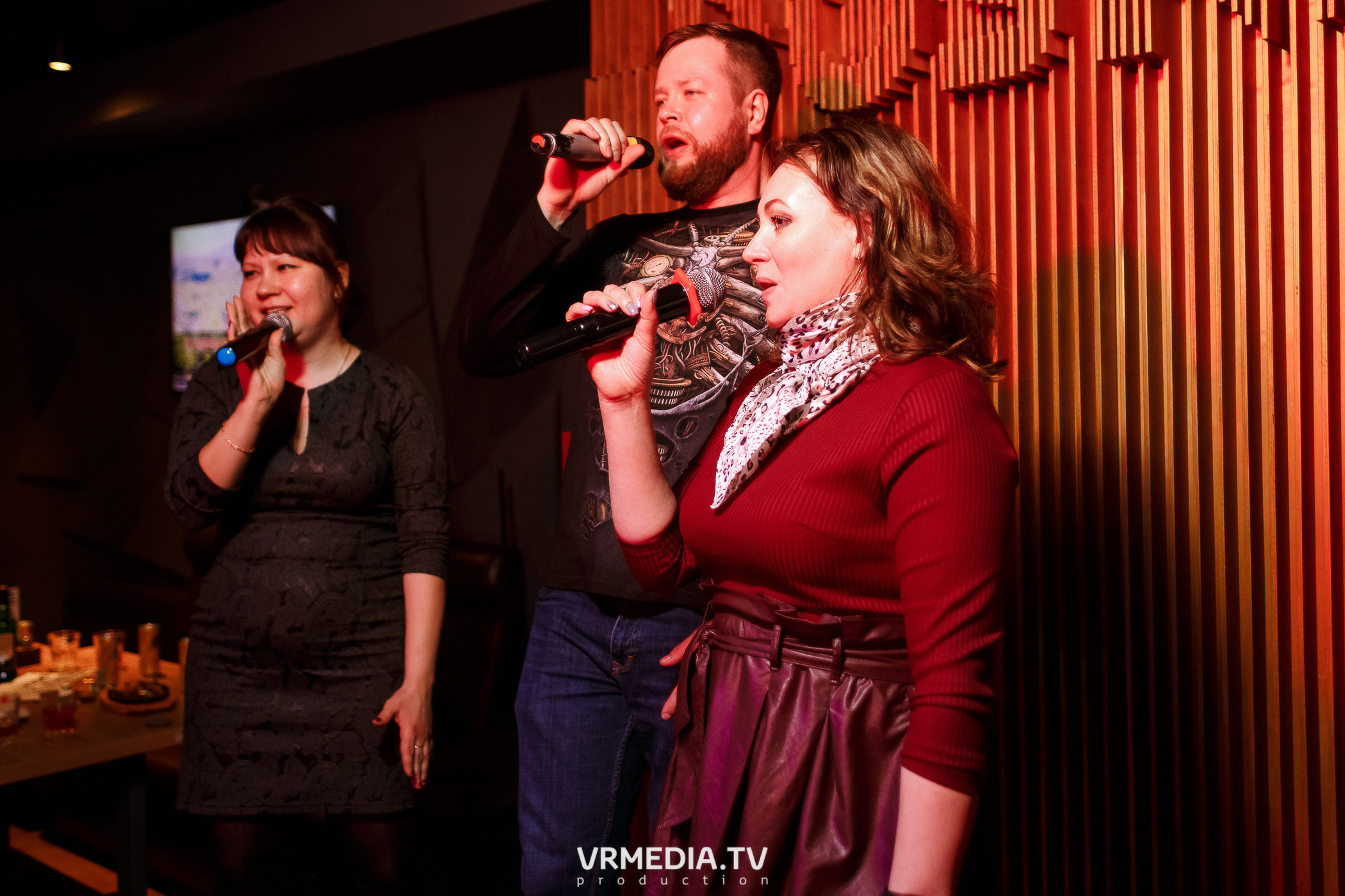 Выходные в баре «DOSKI»