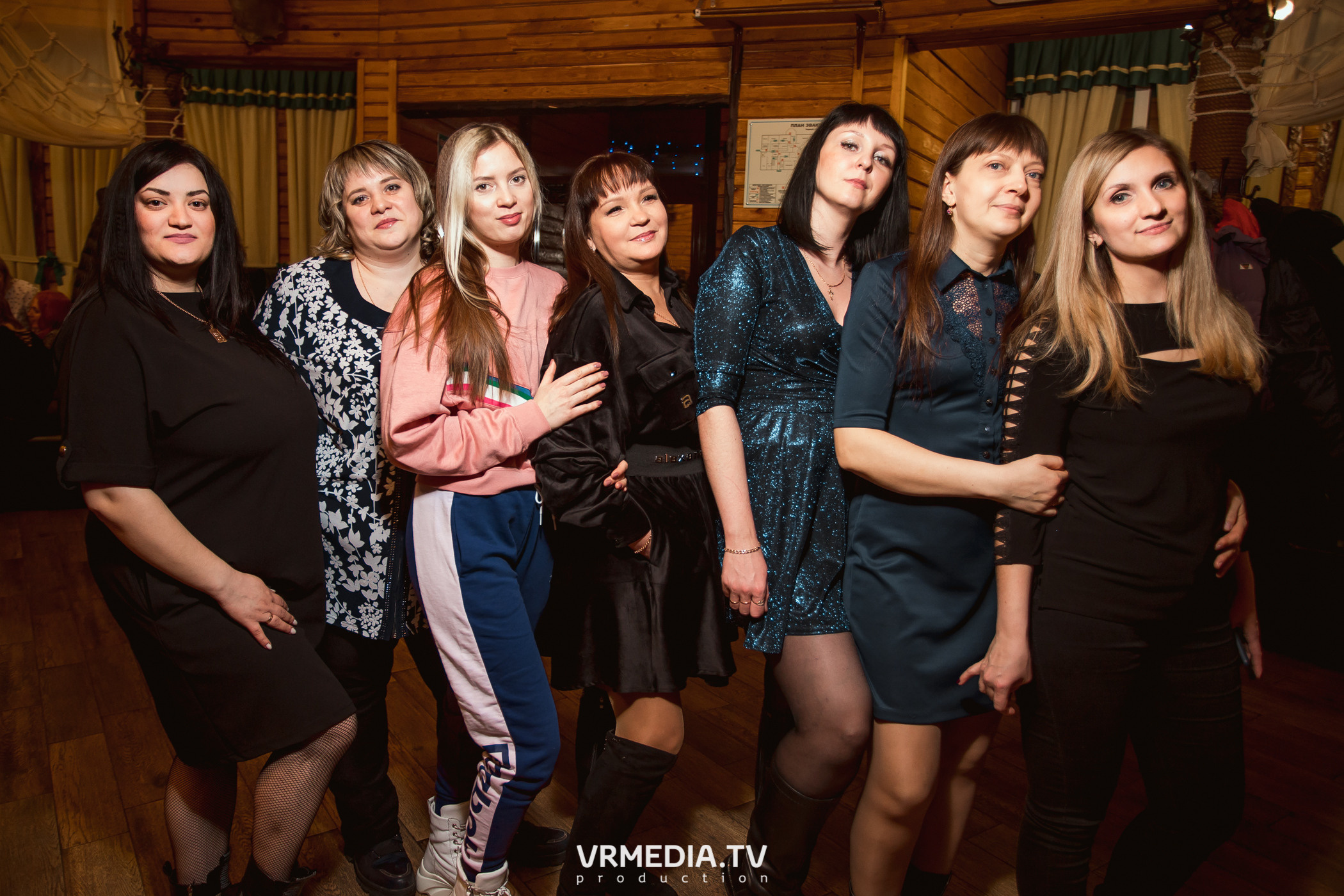 Международный женский день у «Петровича»