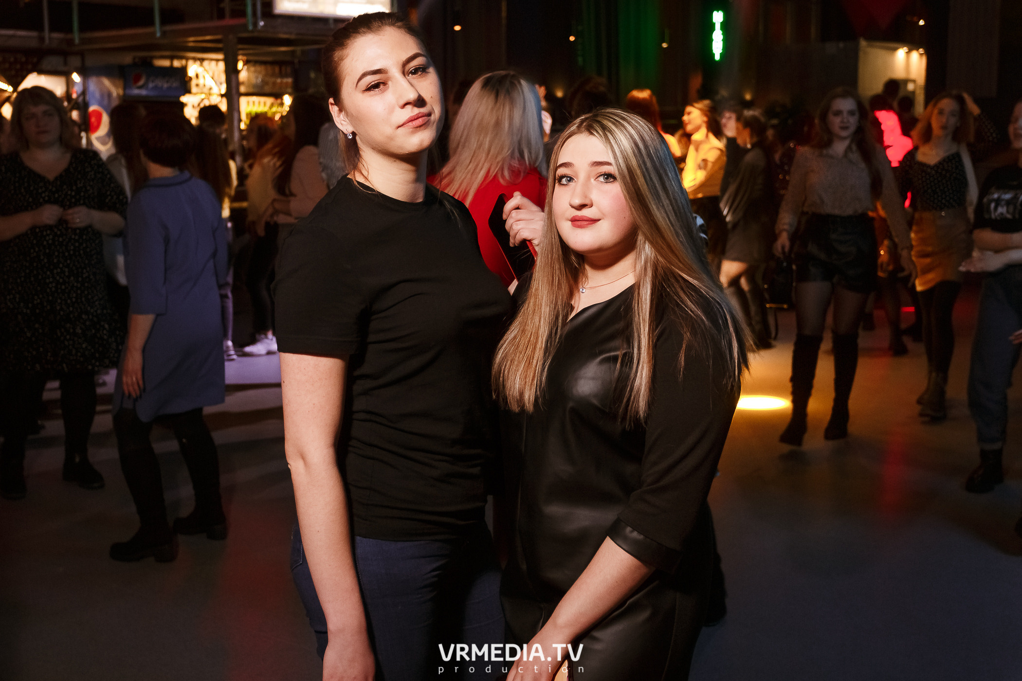 Выходные в баре «DOSKI»