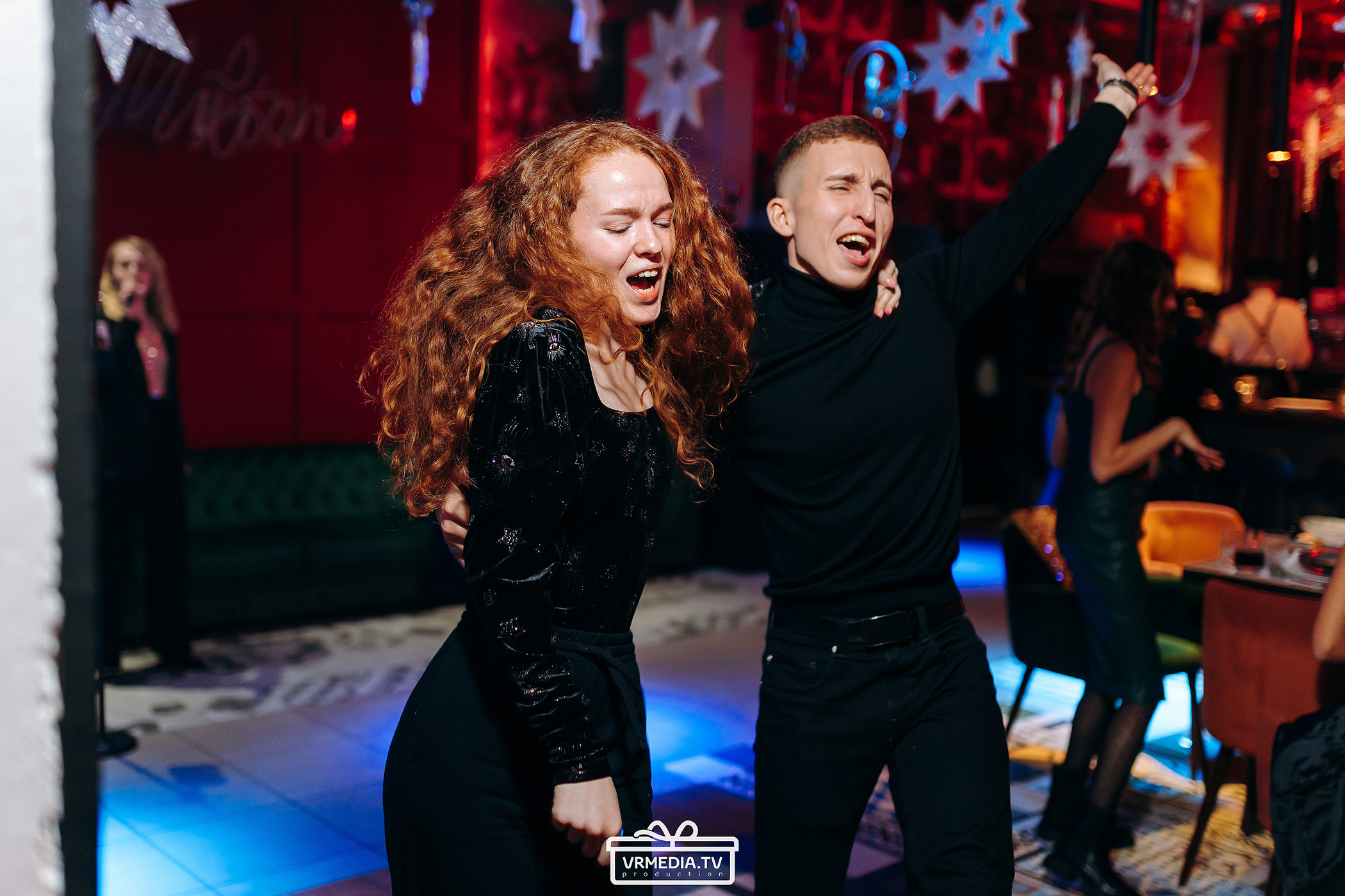 Новогодний вечер в баре «Milton»