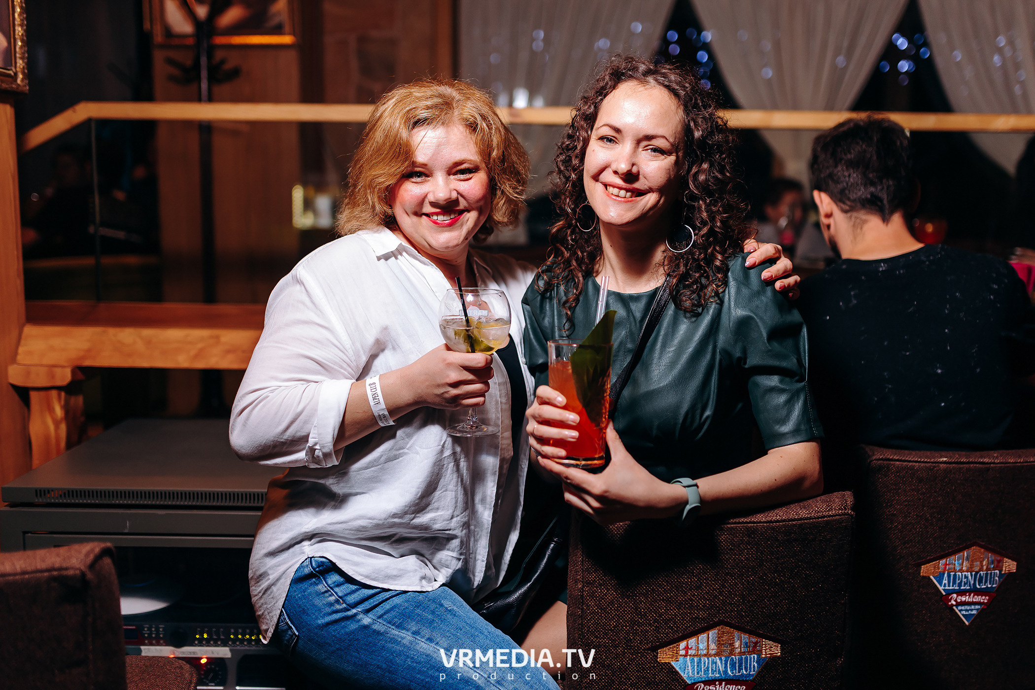 Международный женский день в «Alpen Club»