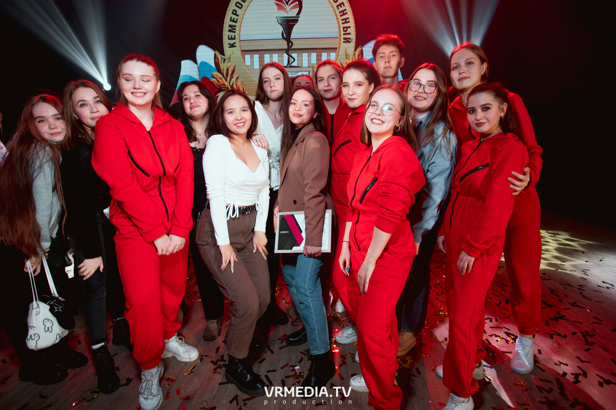 Гала-концерт фестиваля первокурсников «Давай Знакомиться» в КемГМУ