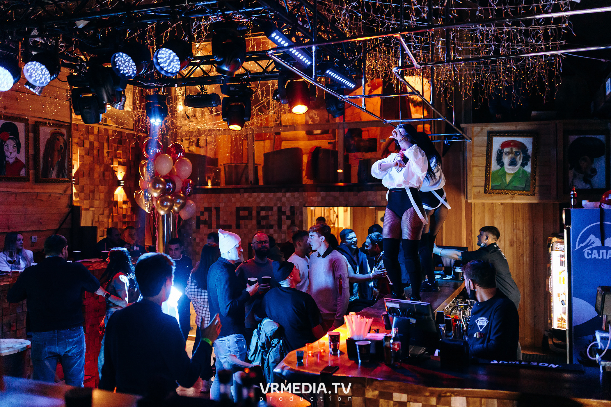 Международный женский день в «Alpen Club»