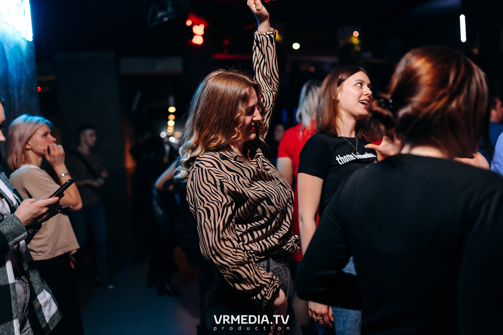 Выходные в баре «DOSKI»