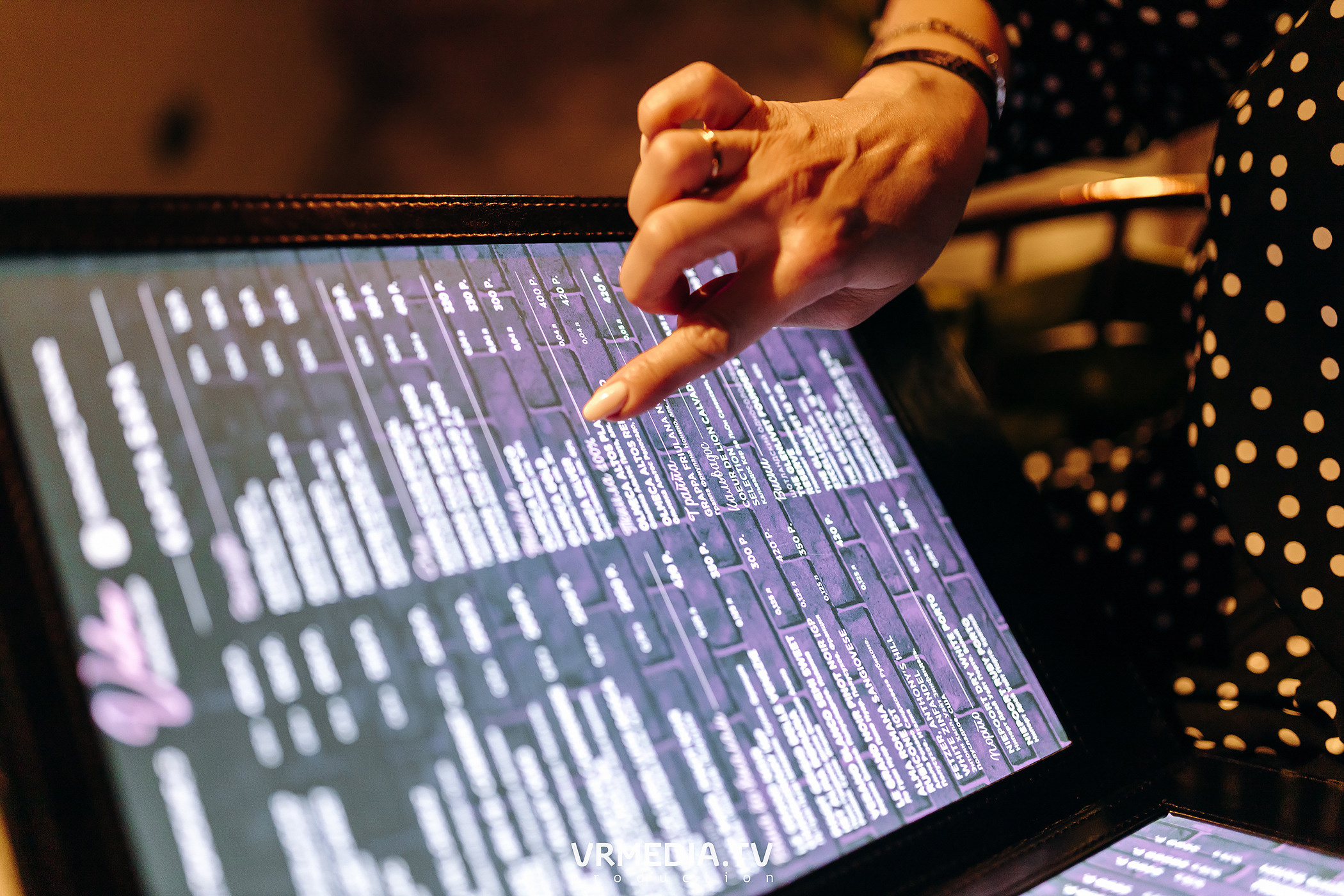 Выходные в караоке-баре «Volna»