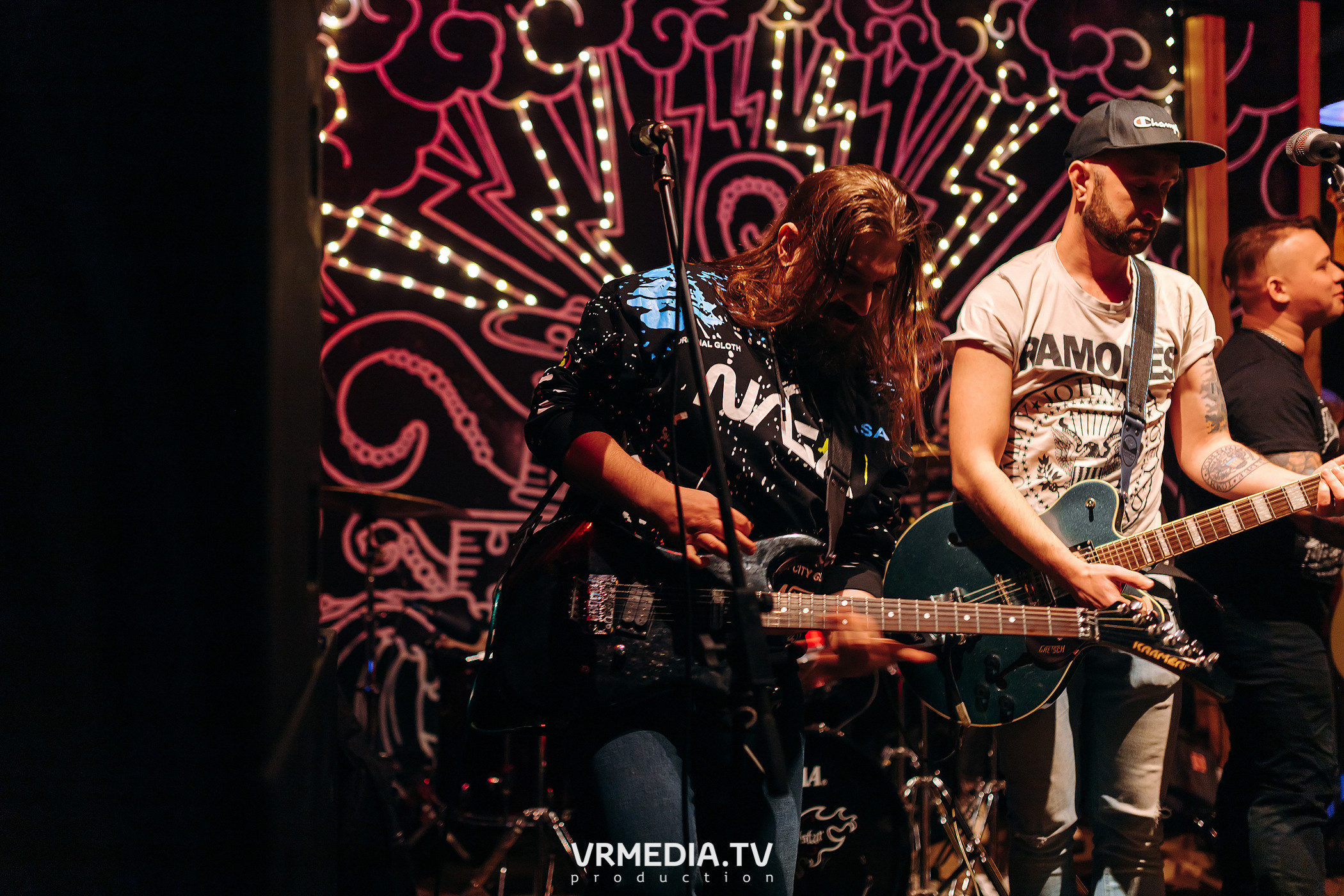 Happy birthday бар «Jawsspot»