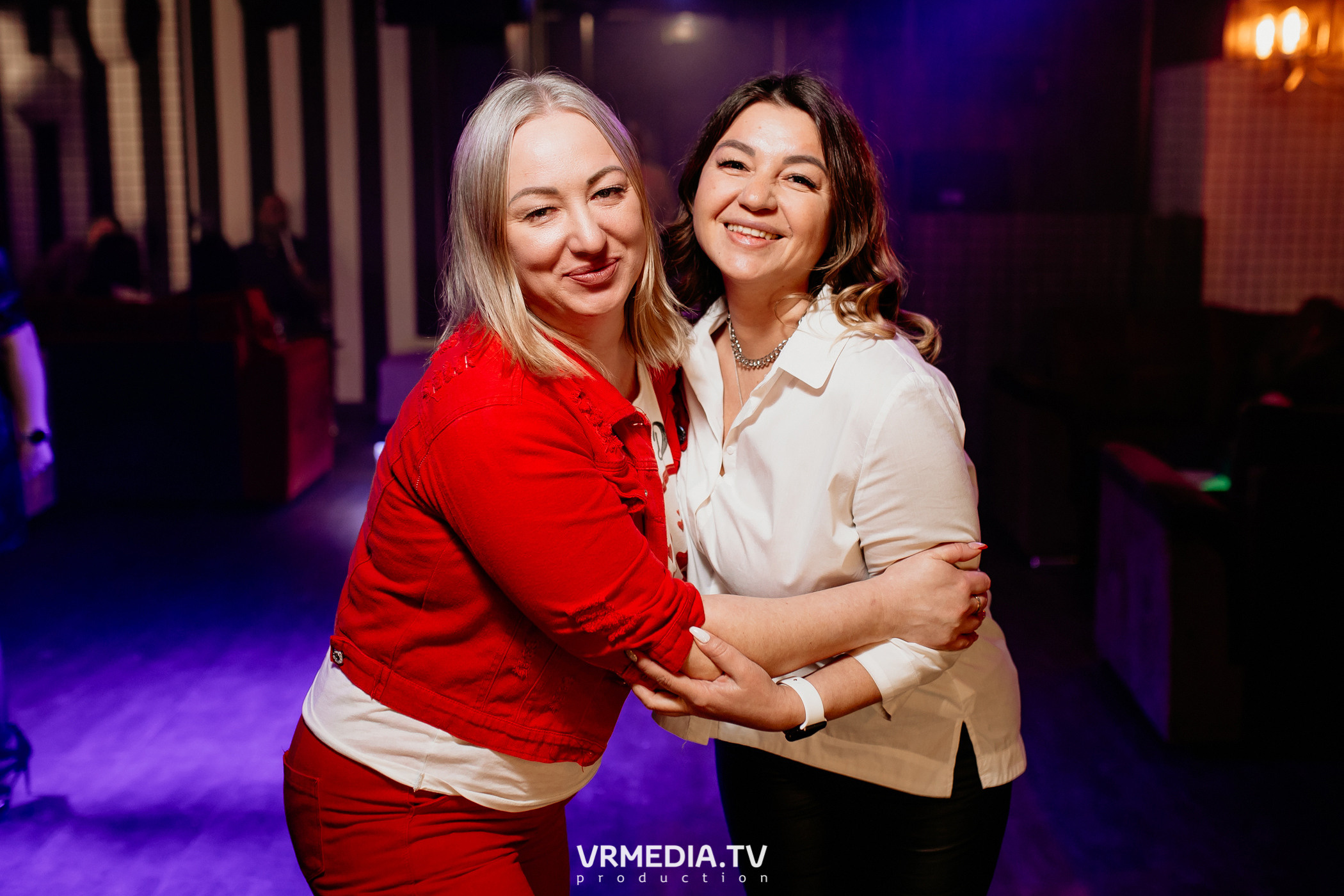 Международный женский день в караоке «Chicago»