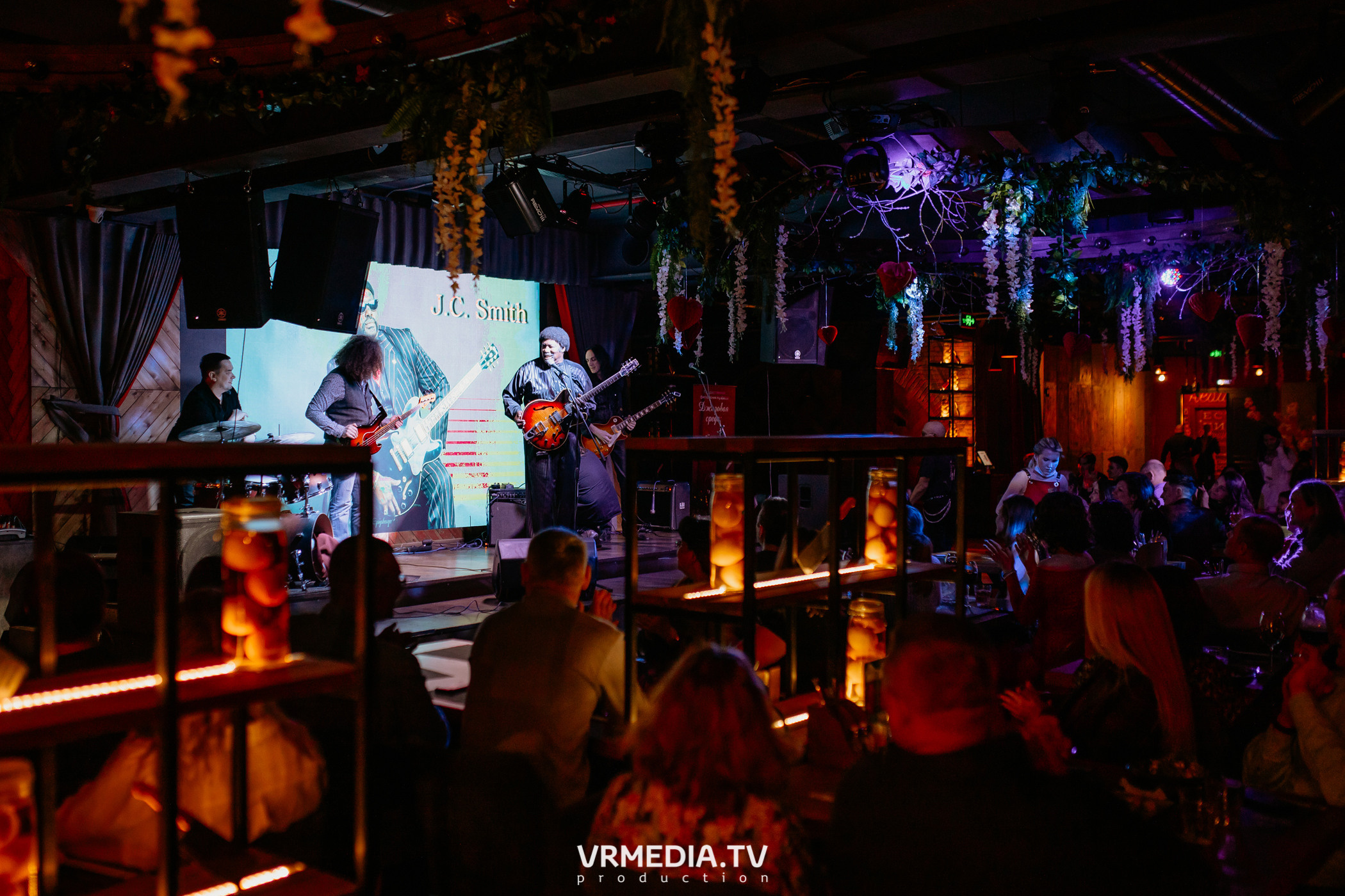 Джазовая Среда: Вечер блюза с J.C. Smith (США)