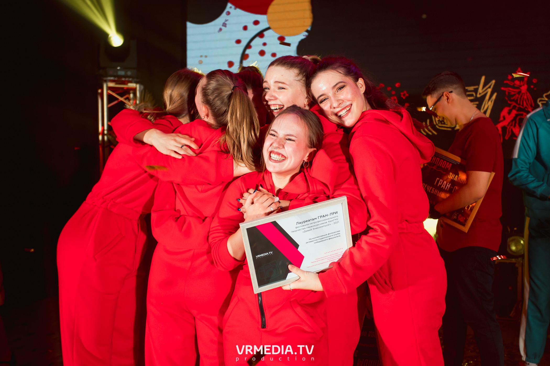 Гала-концерт фестиваля первокурсников «Давай Знакомиться» в КемГМУ