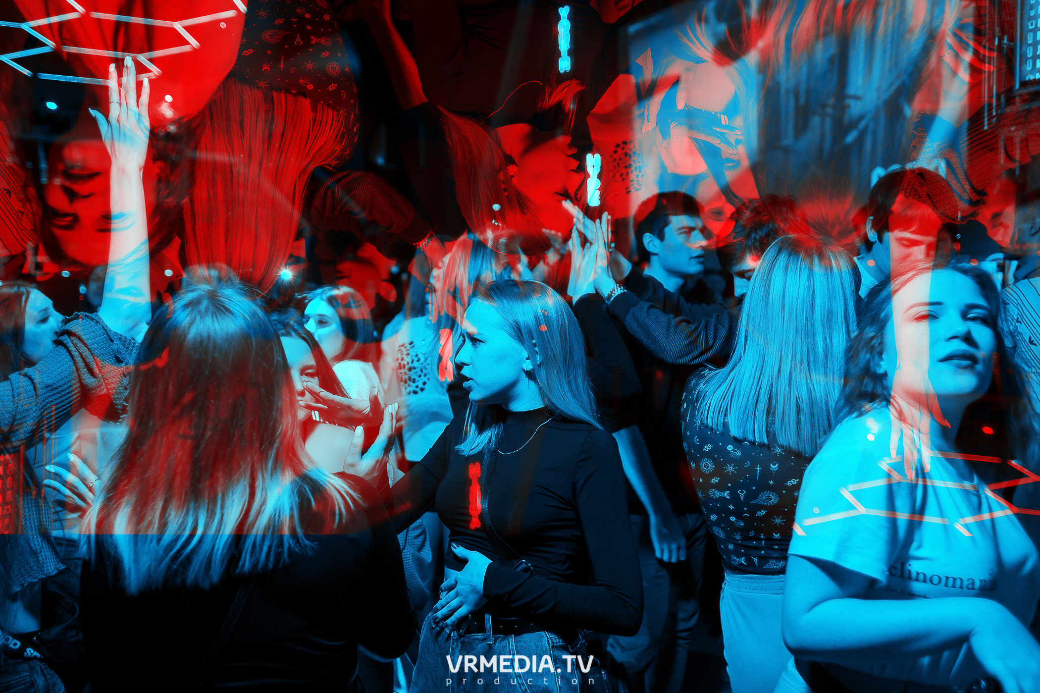 Выходные в баре «DOSKI»