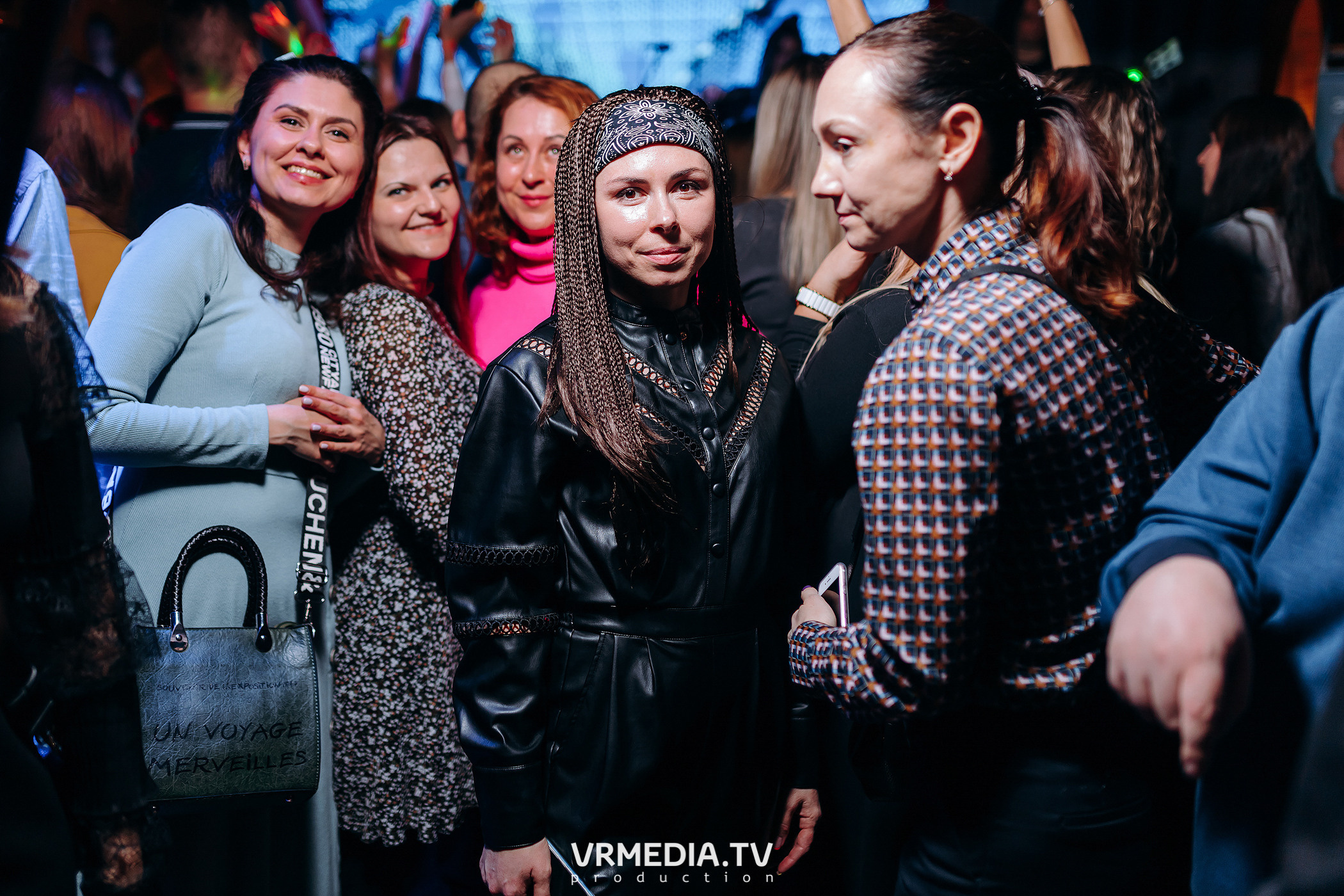 ЛИNДА в гриль-баре «Жара»